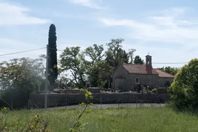 Sutorman - Mogila