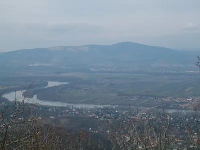 P+ (Leányfalu, Alszeghy Kálmán tér aut. m. – Rekettyés-tó – Álló-rét)