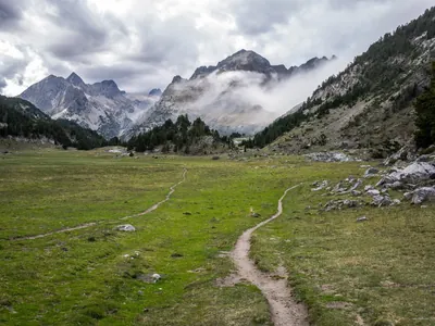 esquí de montaña: aproximación Refugio la Renclusa invernal