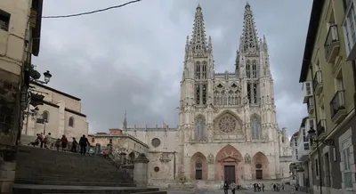 La ciudad de los nobles y de los mercaderes