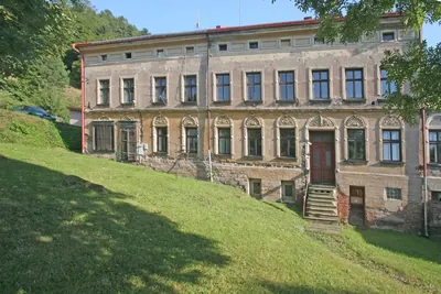 [Č] Nad žacléřským zámkem - Zámecká ulice