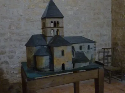 13 Saint-Léon-sur-Vézère