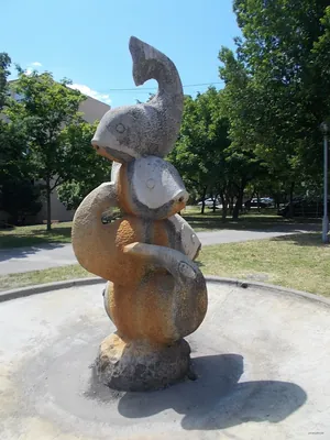 P↺ (Széles-kő)