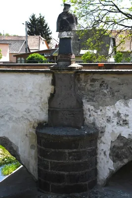 S↺ (Gyöngyöspata)