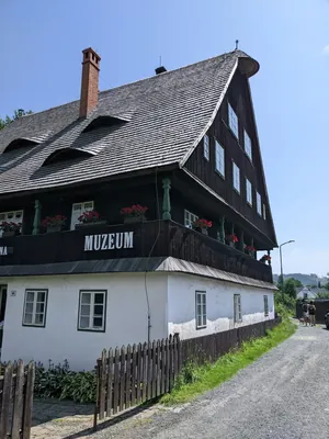 6076 Holčovice - Nová Rudná (zast.)