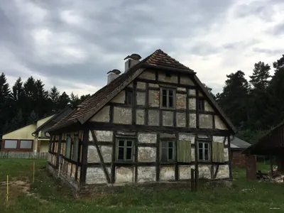 Heiderundweg (gelber Strich)