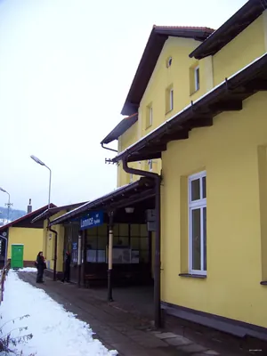 [Ž] Lomnice nad Poplekou: nádraží - náměstí