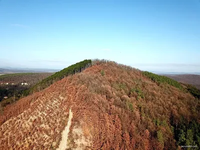 S+ Parádi tábor bejárata