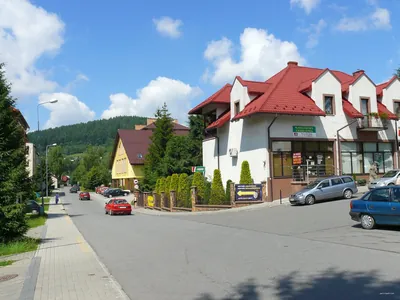 Ustrzyki Dolne (Rynek)-Cmentarz Żydowski