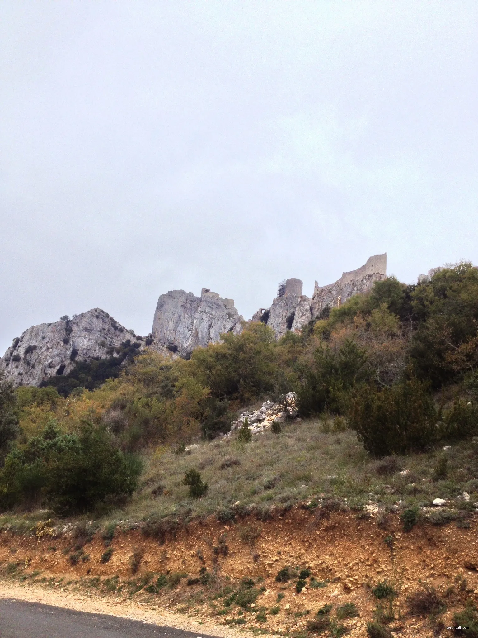 11350 Duilhac-sous-Peyrepertuse, France | Autor: jim walton | Licencja: CC BY 3.0 | Źródło: Wikimedia Commons