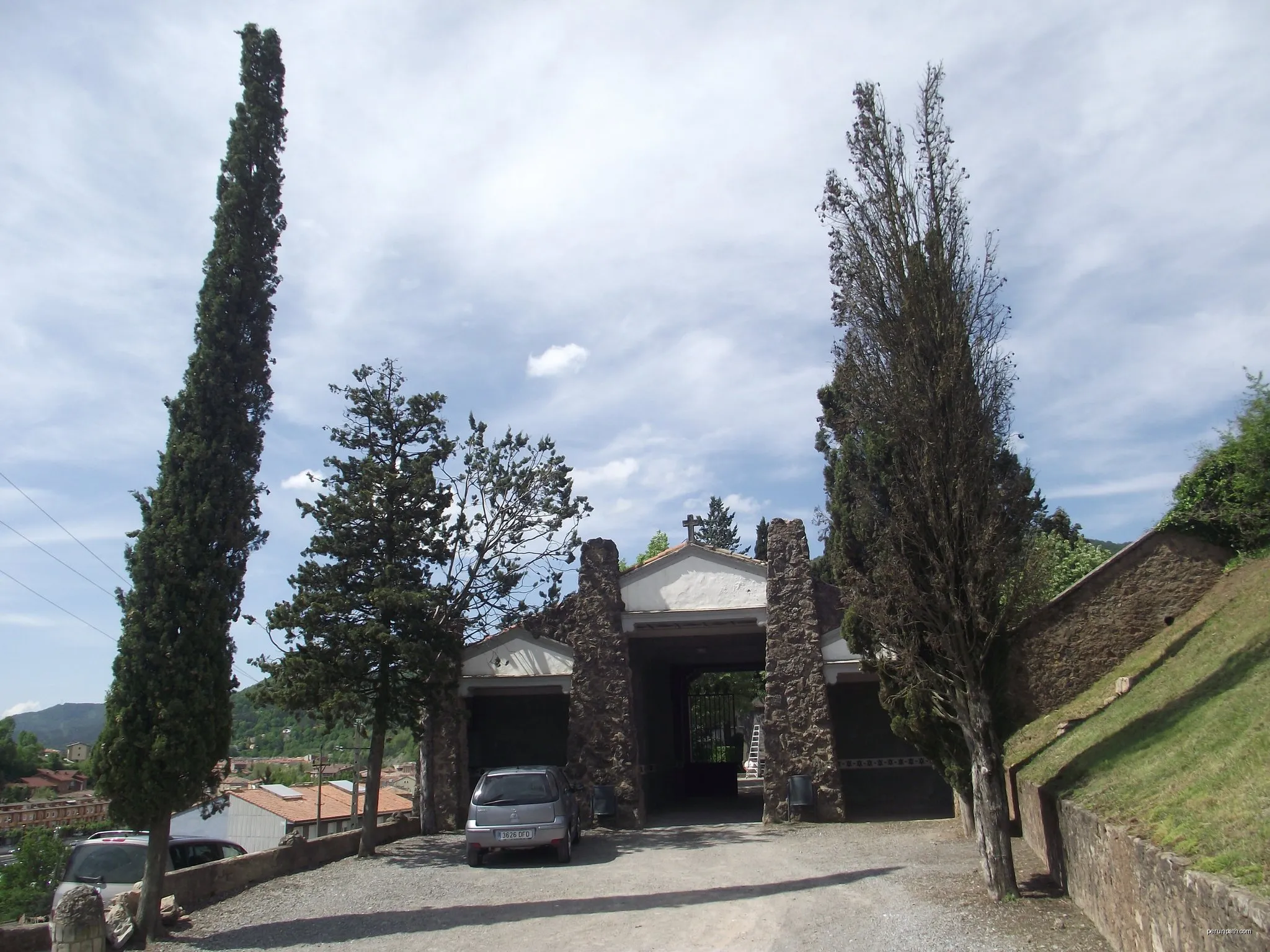 L' Adroguer