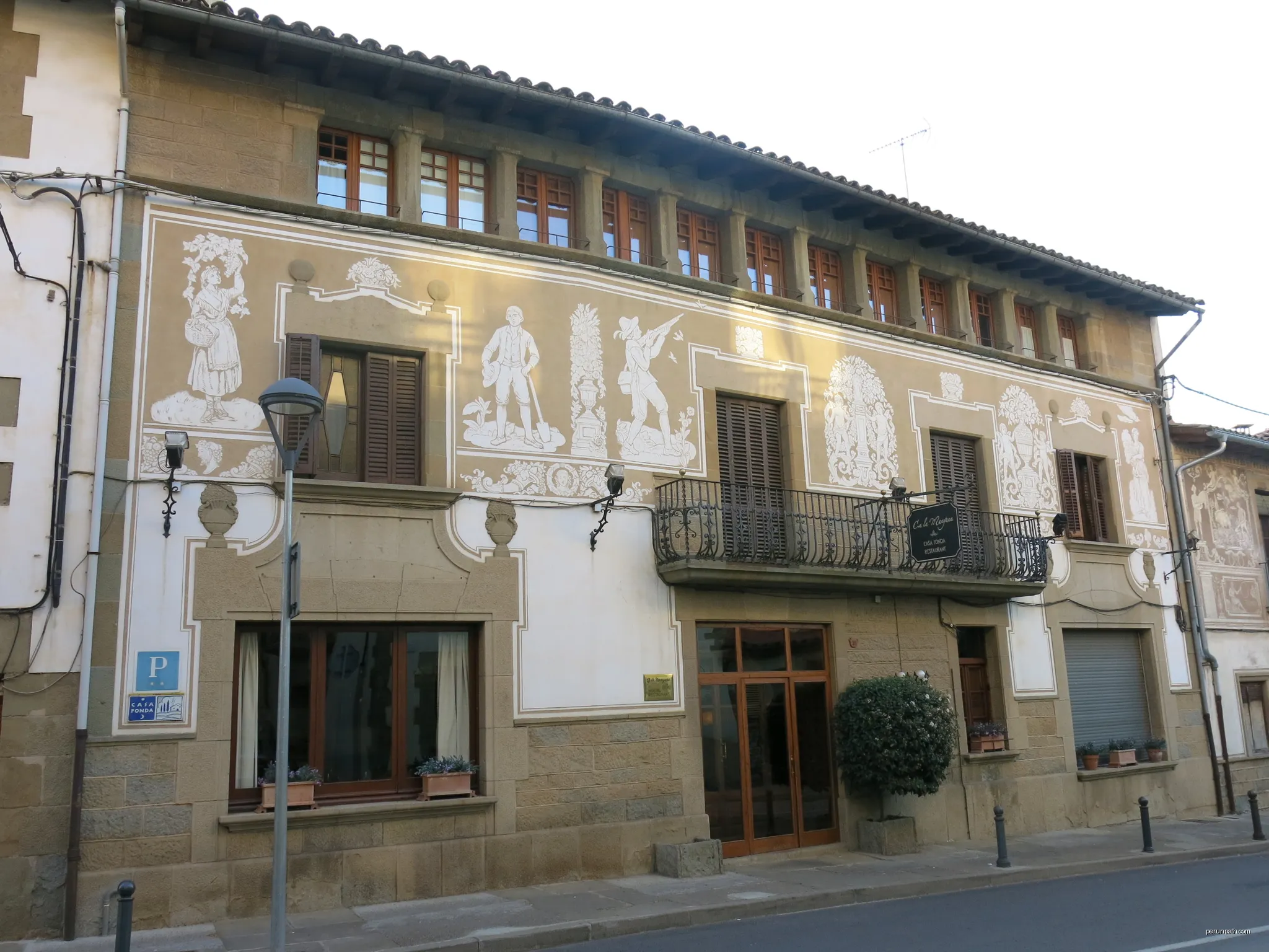 Ca la Manyana (Sant Julià de Vilatorta) | Autor: Enric | Licencja: CC BY-SA 4.0 | Źródło: Wikimedia Commons