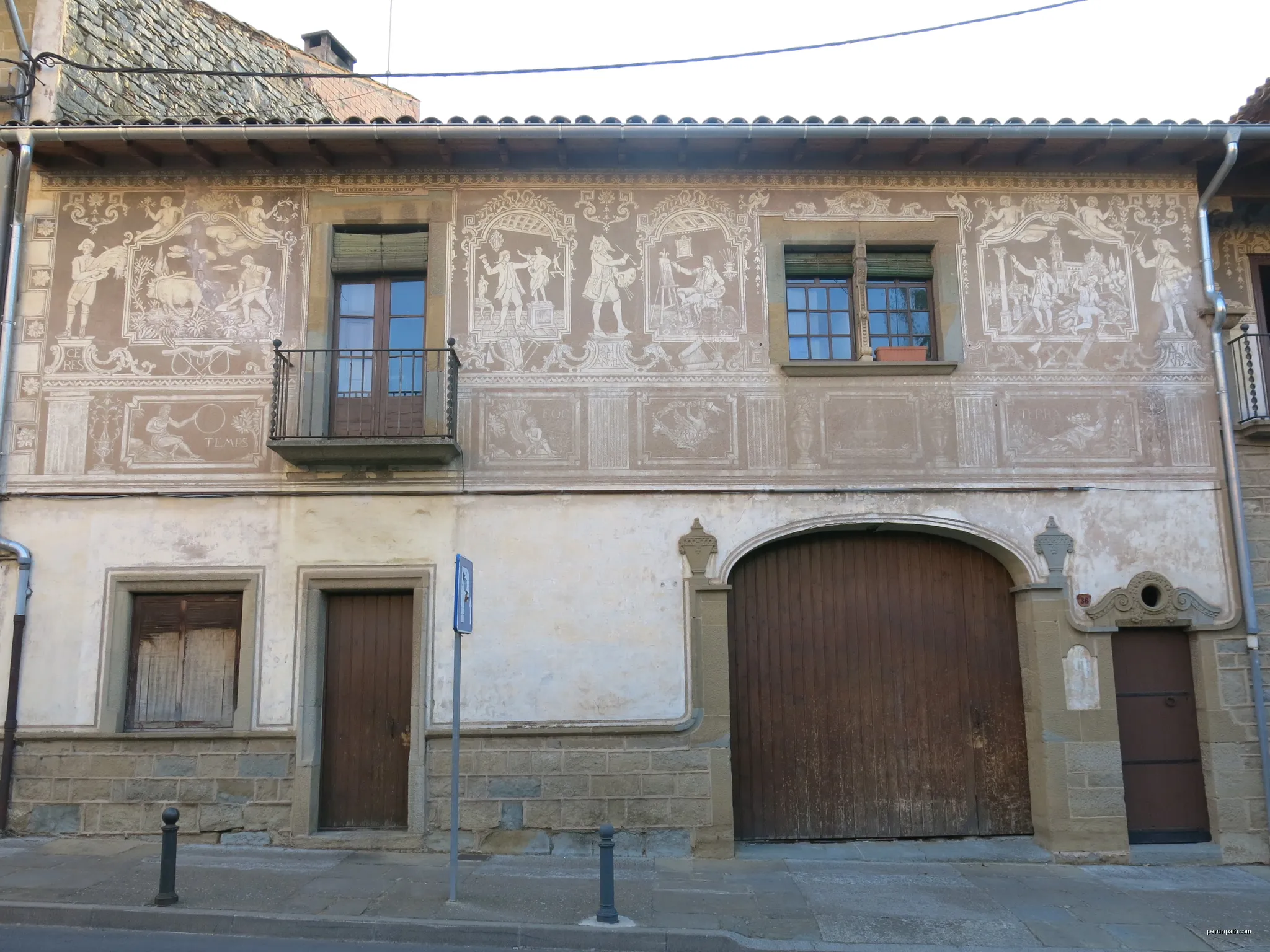 Can Pallàs (Sant Julià de Vilatorta) | Autor: Enric | Licencja: CC BY-SA 4.0 | Źródło: Wikimedia Commons