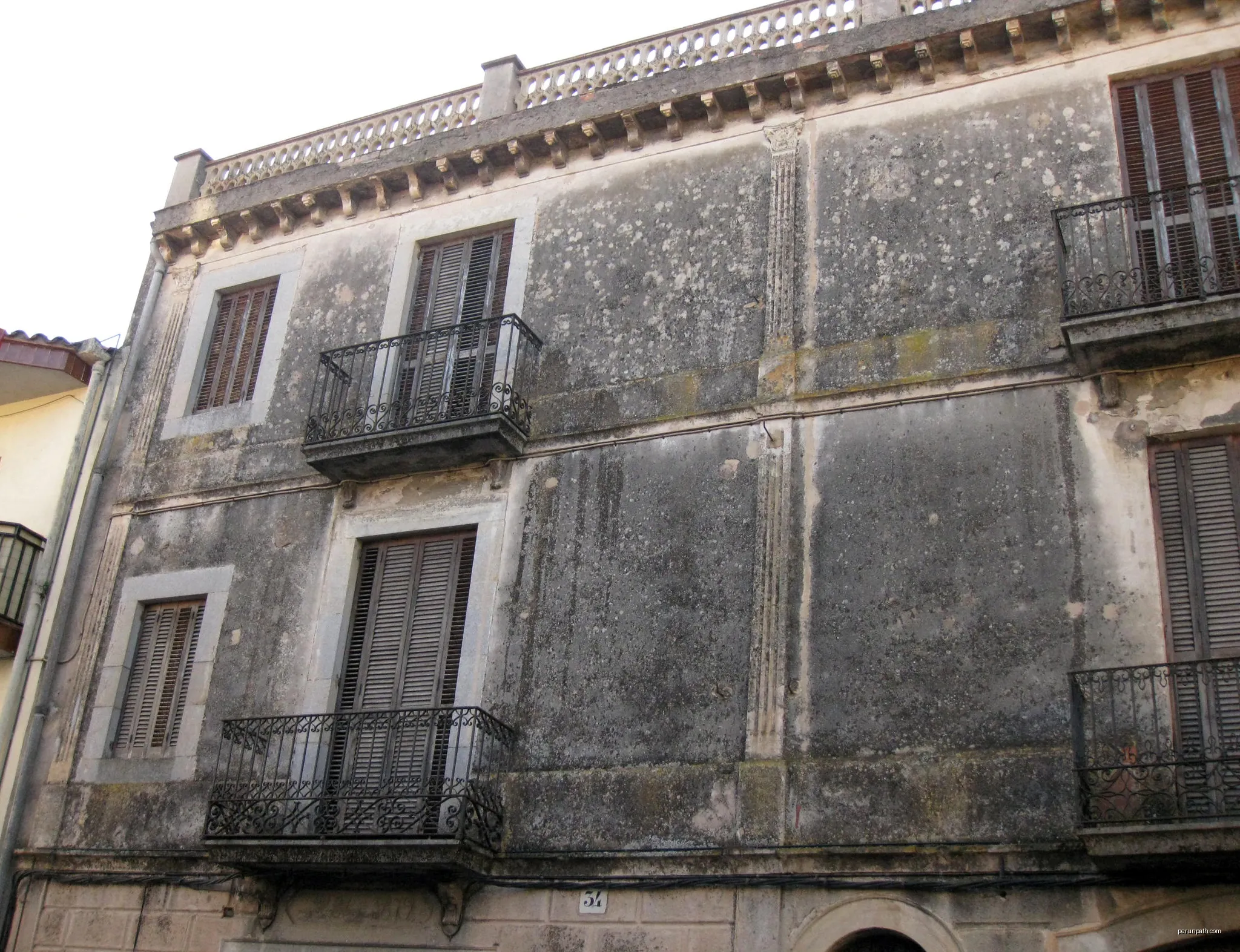 Habitatge al carrer Ravalet, 34 (Hostalric) | Autor: Enfo | Licencja: CC BY-SA 3.0 | Źródło: Wikimedia Commons