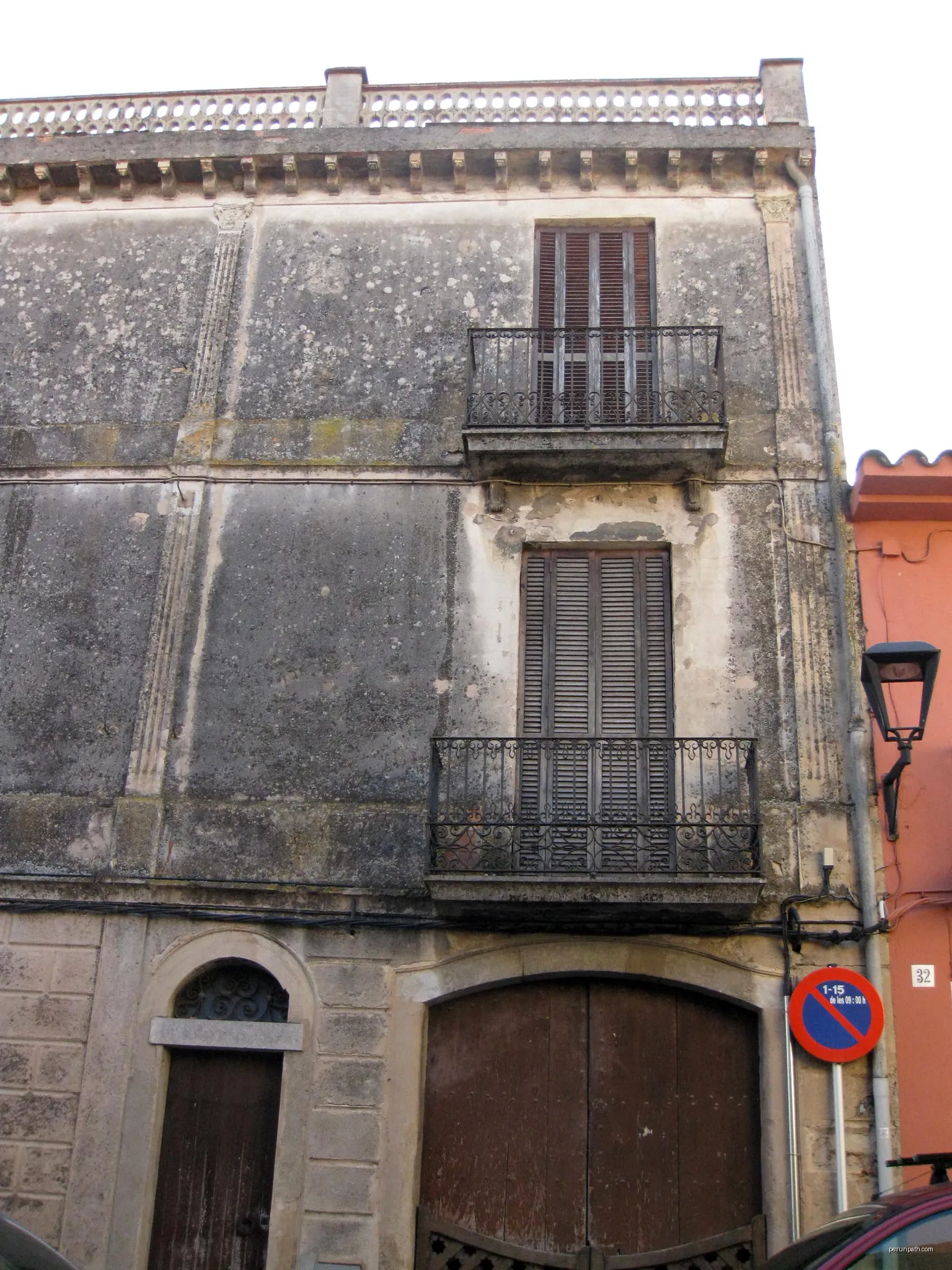 Habitatge al carrer Ravalet, 34 (Hostalric) | Autor: Enfo | Licencja: CC BY-SA 3.0 | Źródło: Wikimedia Commons
