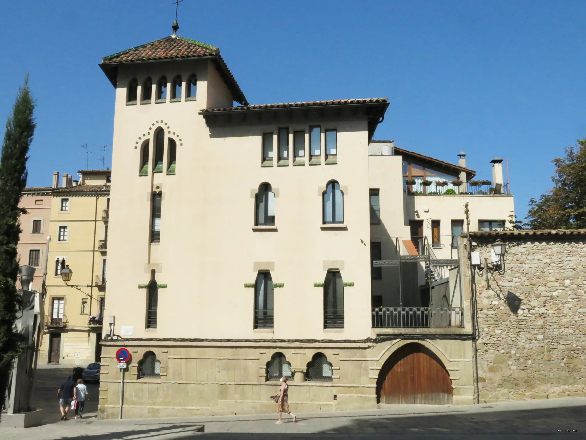 Casa Anita Colomer (Vic) | Autor: Enric | Licencja: CC BY-SA 4.0 | Źródło: Wikimedia Commons