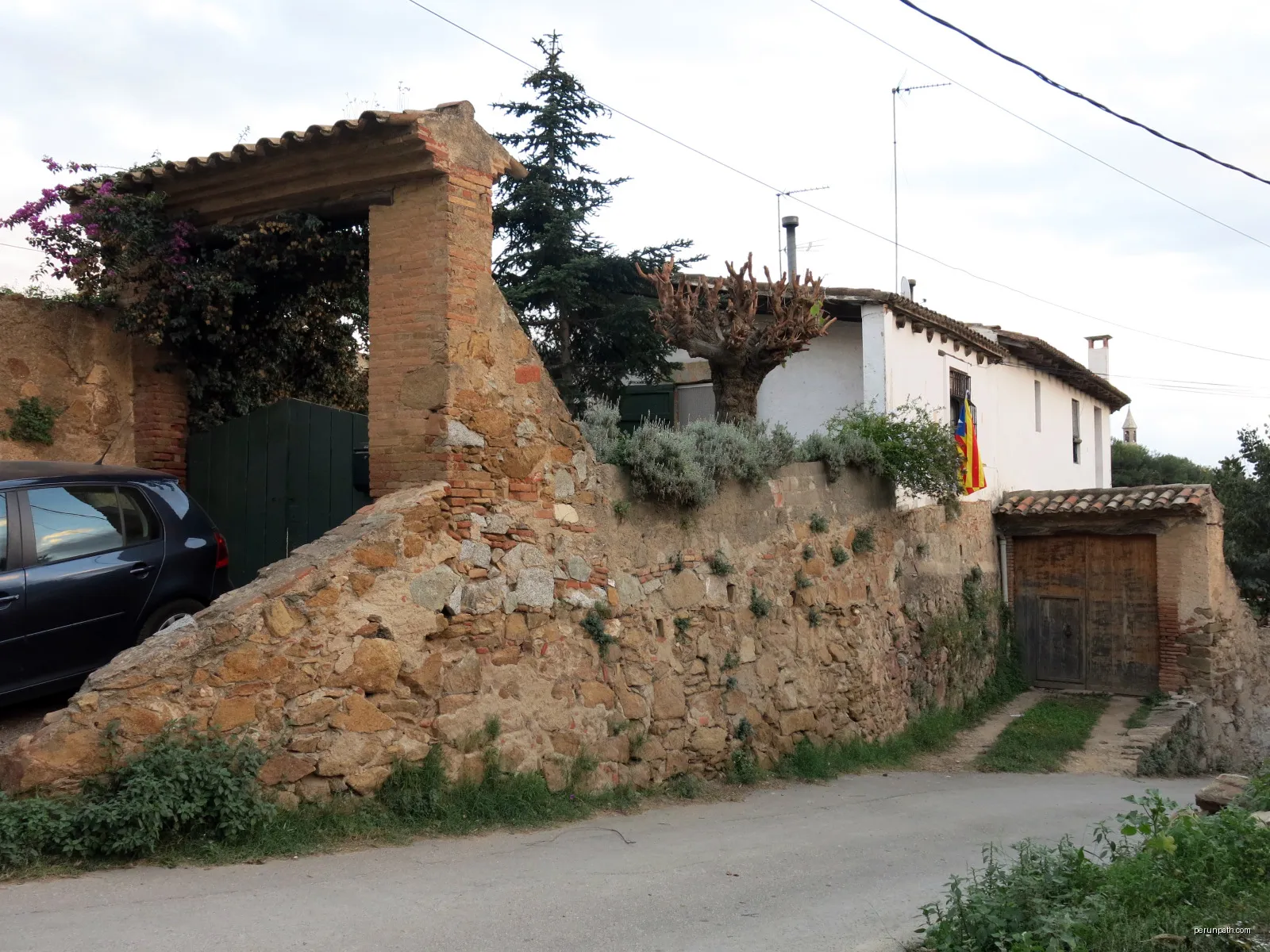 Can Nadal (Canyet, Badalona) | Autor: Enfo | Licencja: CC BY-SA 4.0 | Źródło: Wikimedia Commons