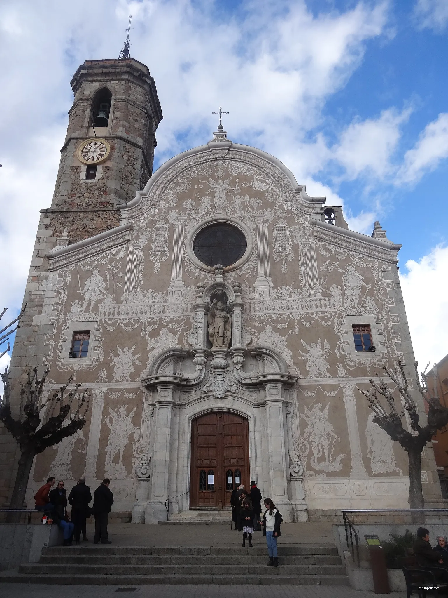 Església de Sant Martí de Sant Celoni | Autor: Jordiferrer | Licencja: CC BY-SA 4.0 | Źródło: Wikimedia Commons