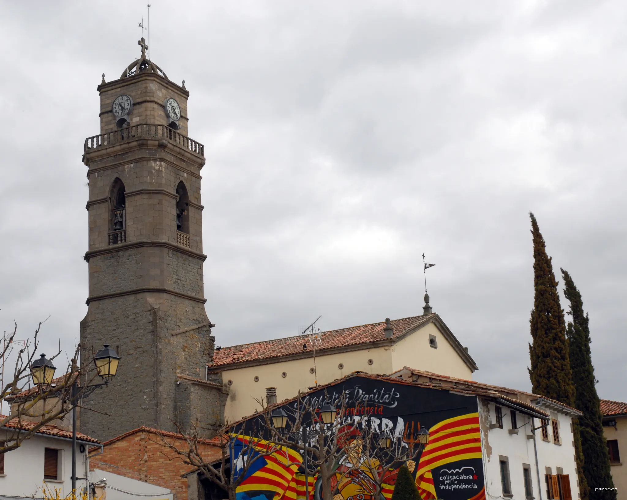 Església parroquial de Santa Maria de Corcó (l'Esquirol) | Autor: Enfo | Licencja: CC BY-SA 4.0 | Źródło: Wikimedia Commons