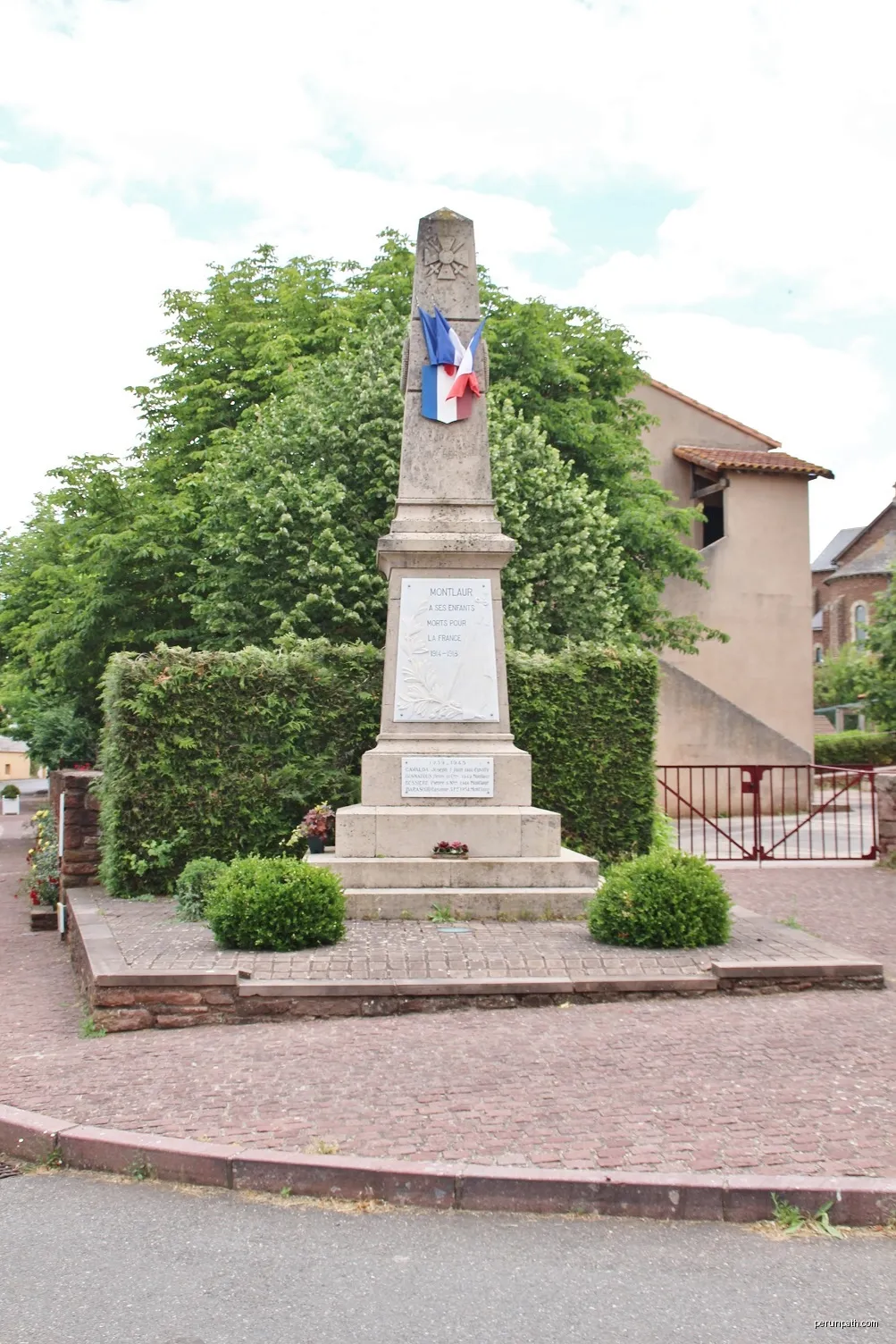 Au bord du cours d'eau