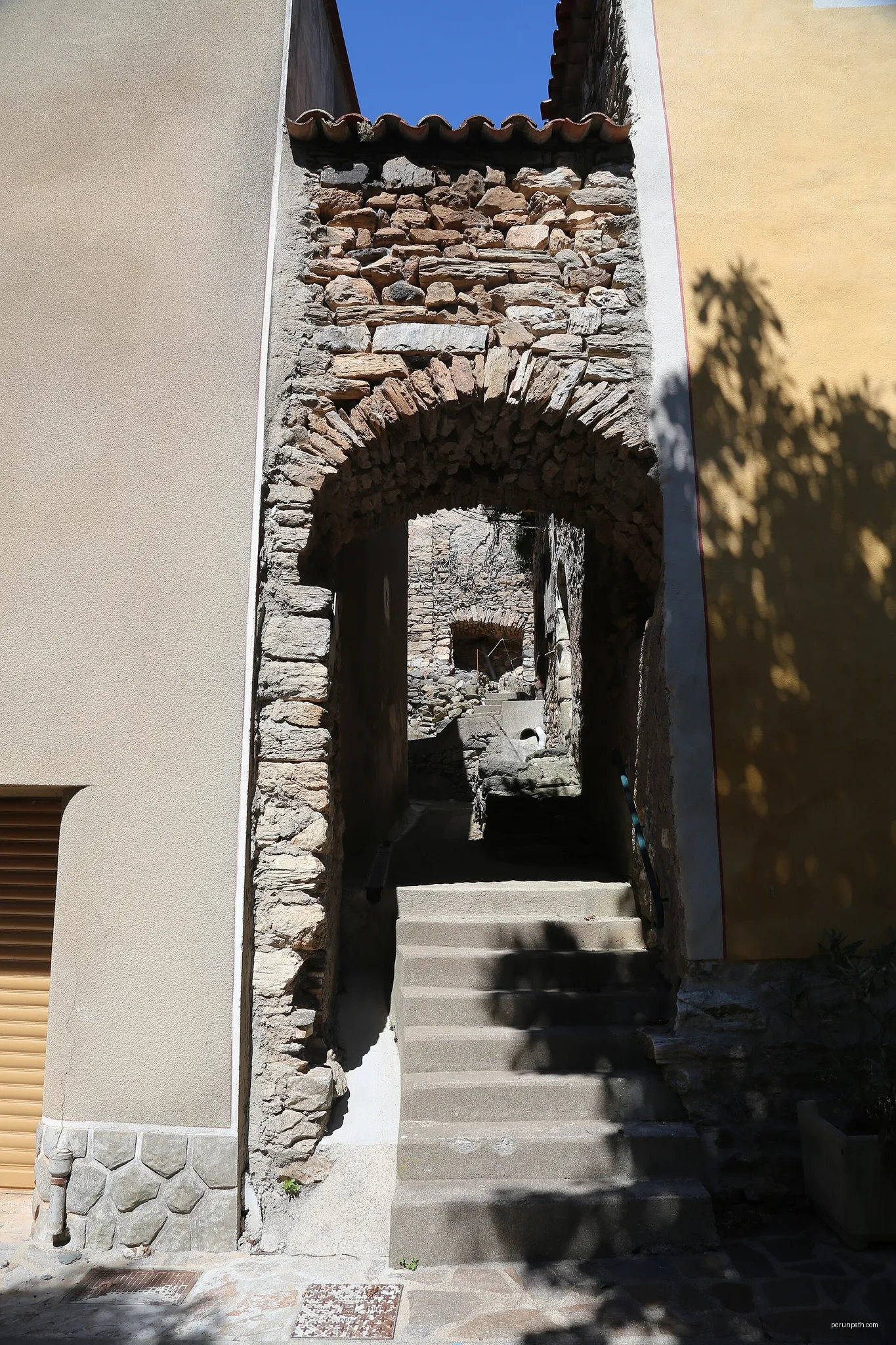 34600 Pézènes-les-Mines, France | Autor: logopop | Licencja: CC BY-SA 3.0 | Źródło: Wikimedia Commons
