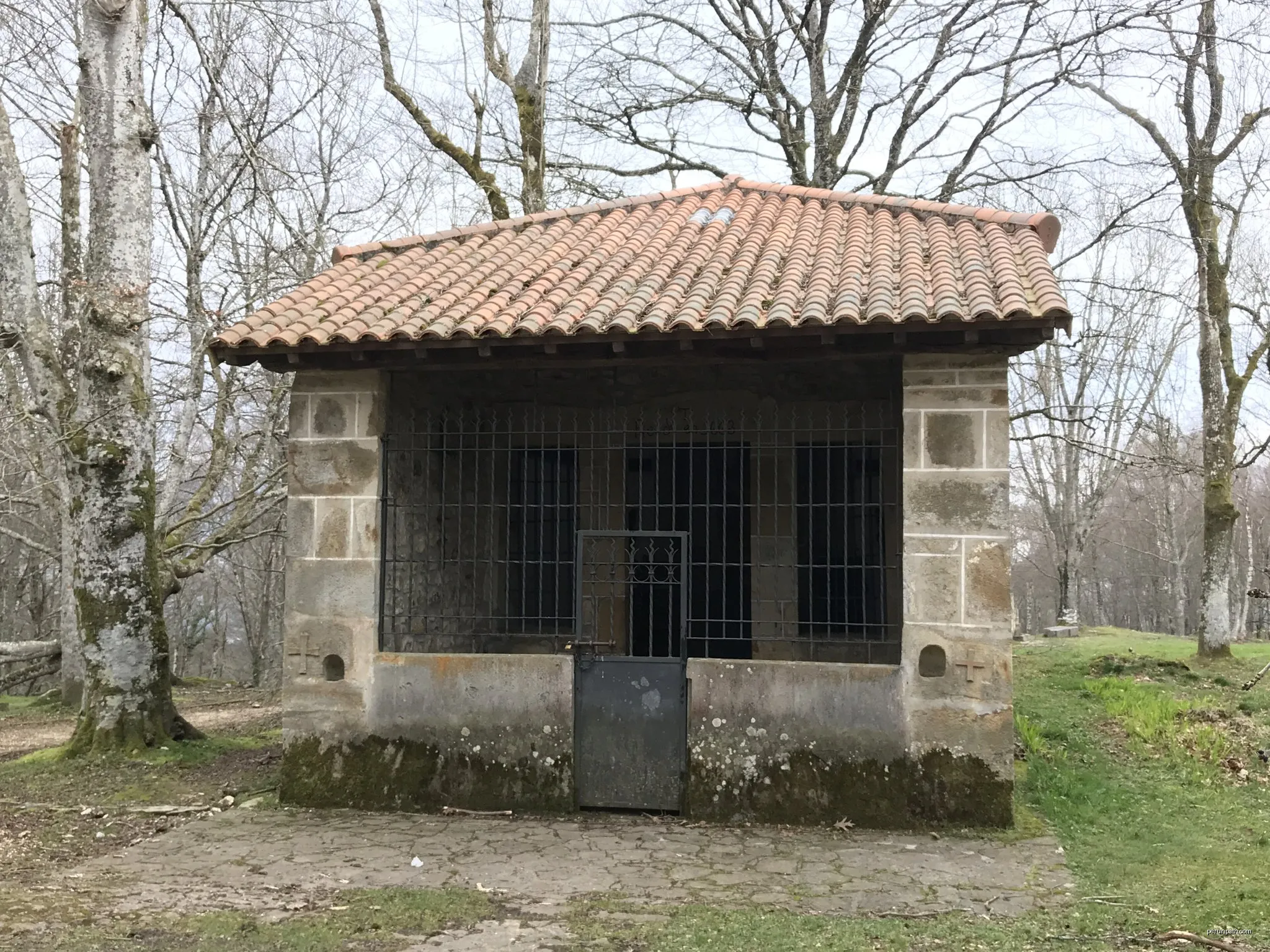 Mendiola errekari jarraitzen