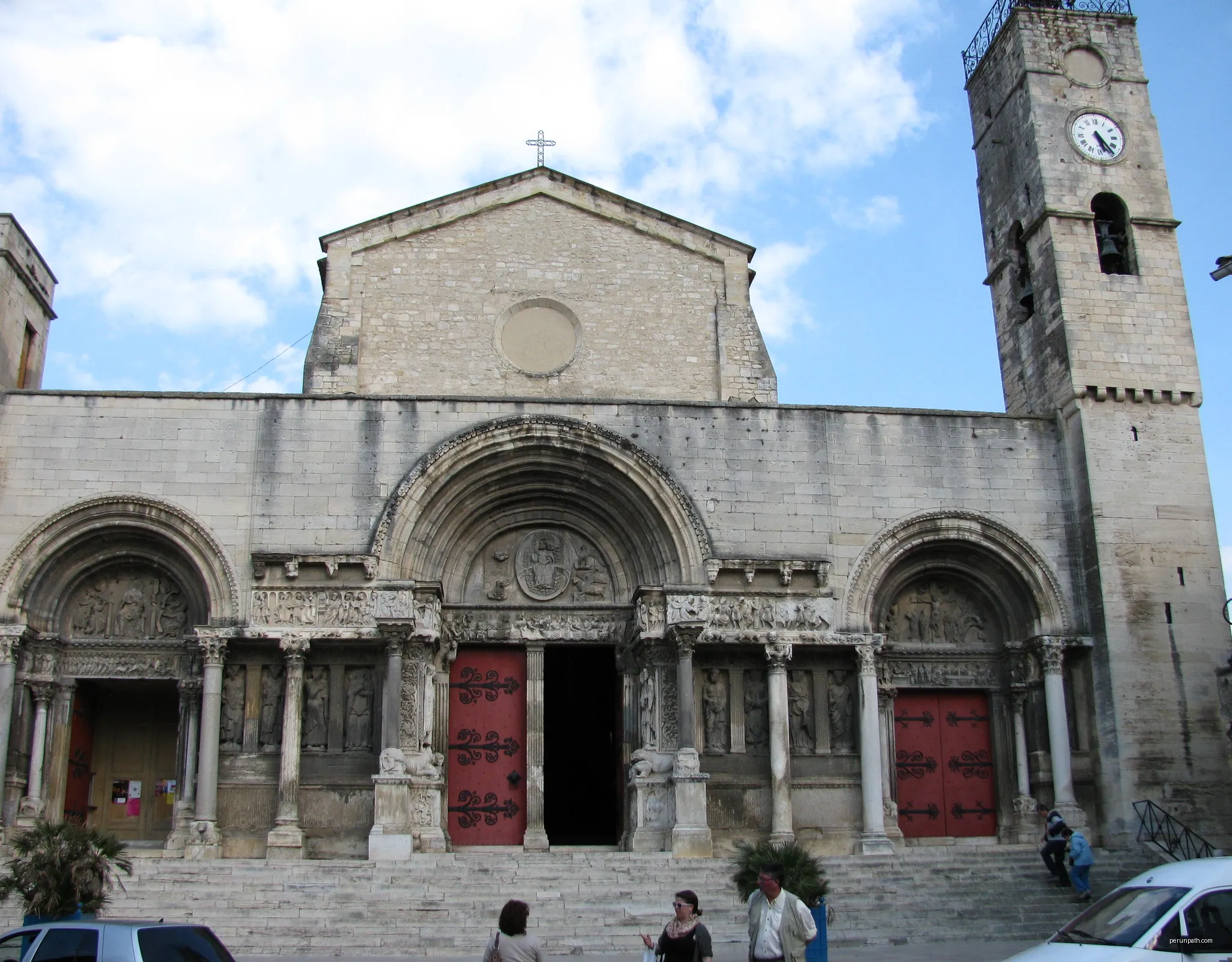 Abbaye de Saint-Gilles, Rue de la Dîme4, 7 impasse du Cloître (InscritClassé, 19491984) | Autor: Foxglove77 | Licencja: CC BY-SA 3.0 | Źródło: Wikimedia Commons