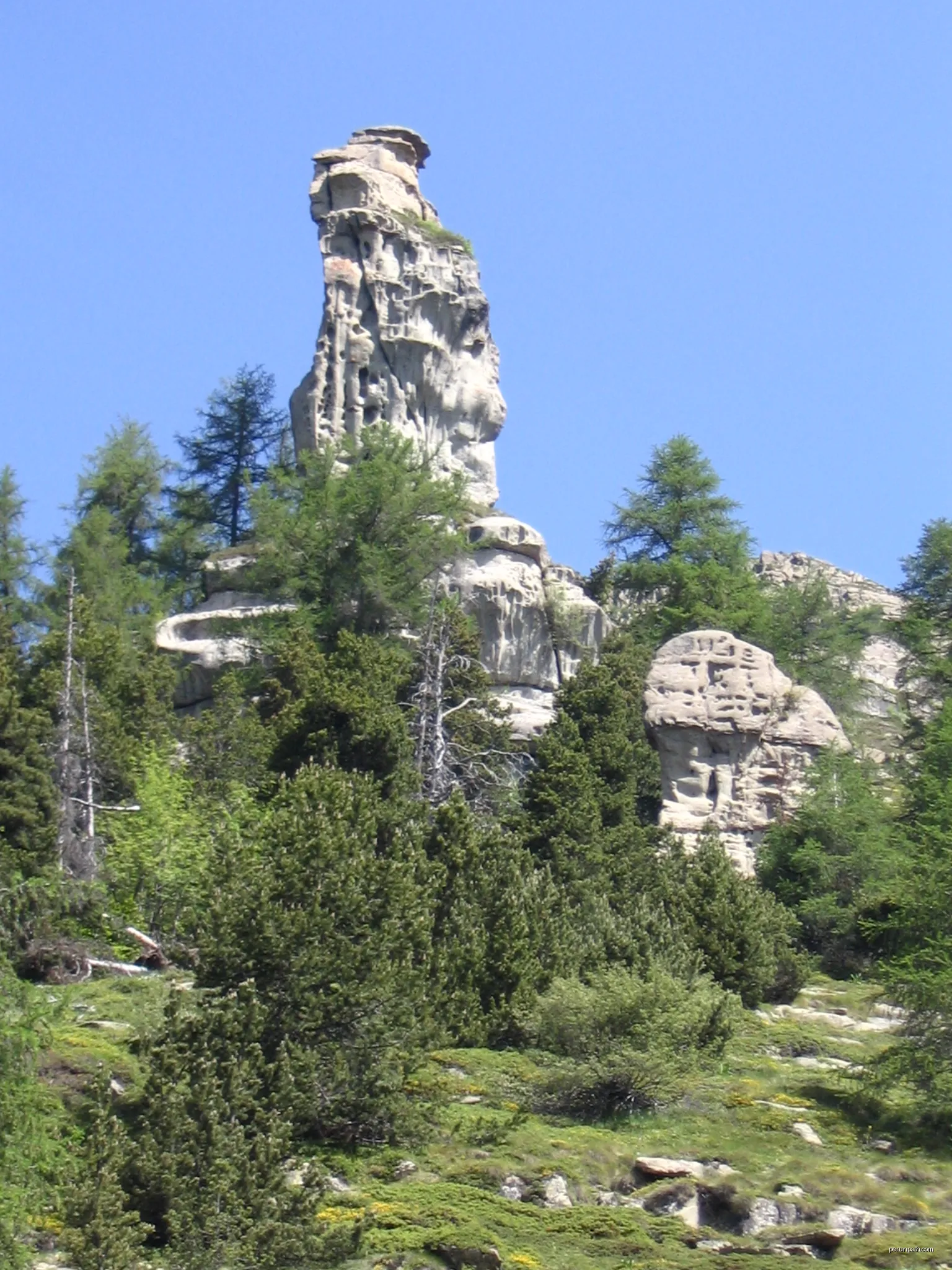 Col du Viallet in the Massif des Écrins, France | Autor: Binabik155 | Licencja: CC BY-SA 3.0 | Źródło: Wikimedia Commons