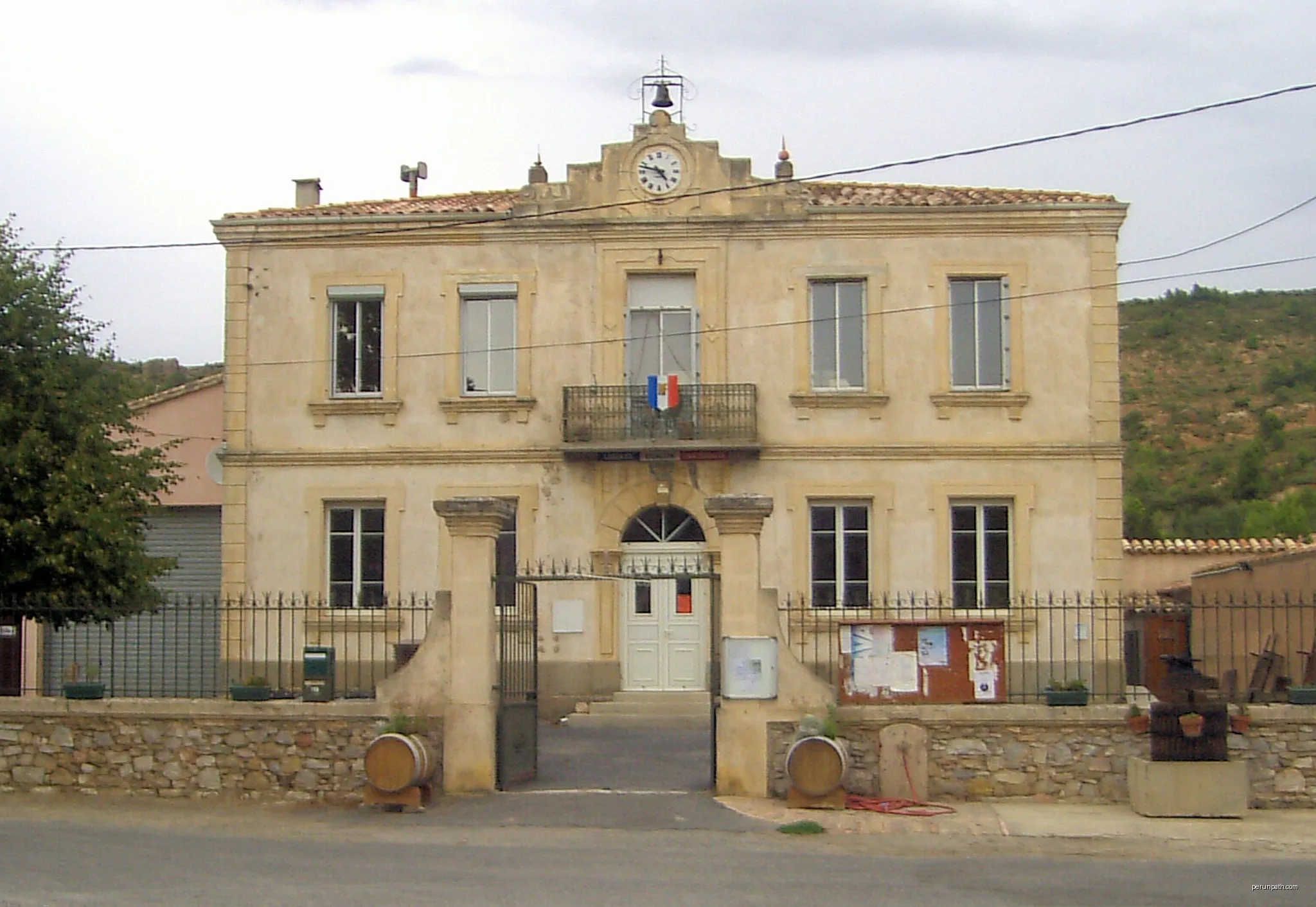 La mairie d'Albas | Autor: Rauenstein | Licencja: CC BY-SA 3.0 | Źródło: Wikimedia Commons