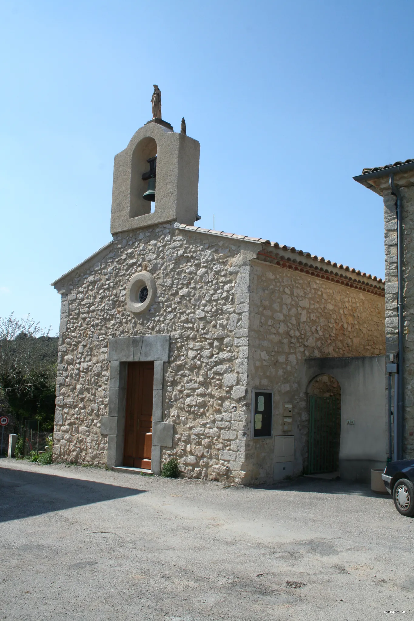 Aumelas (Hérault) - église de l'Assomption. | Autor: Fagairolles 34 | Licencja: CC BY-SA 4.0 | Źródło: Wikimedia Commons
