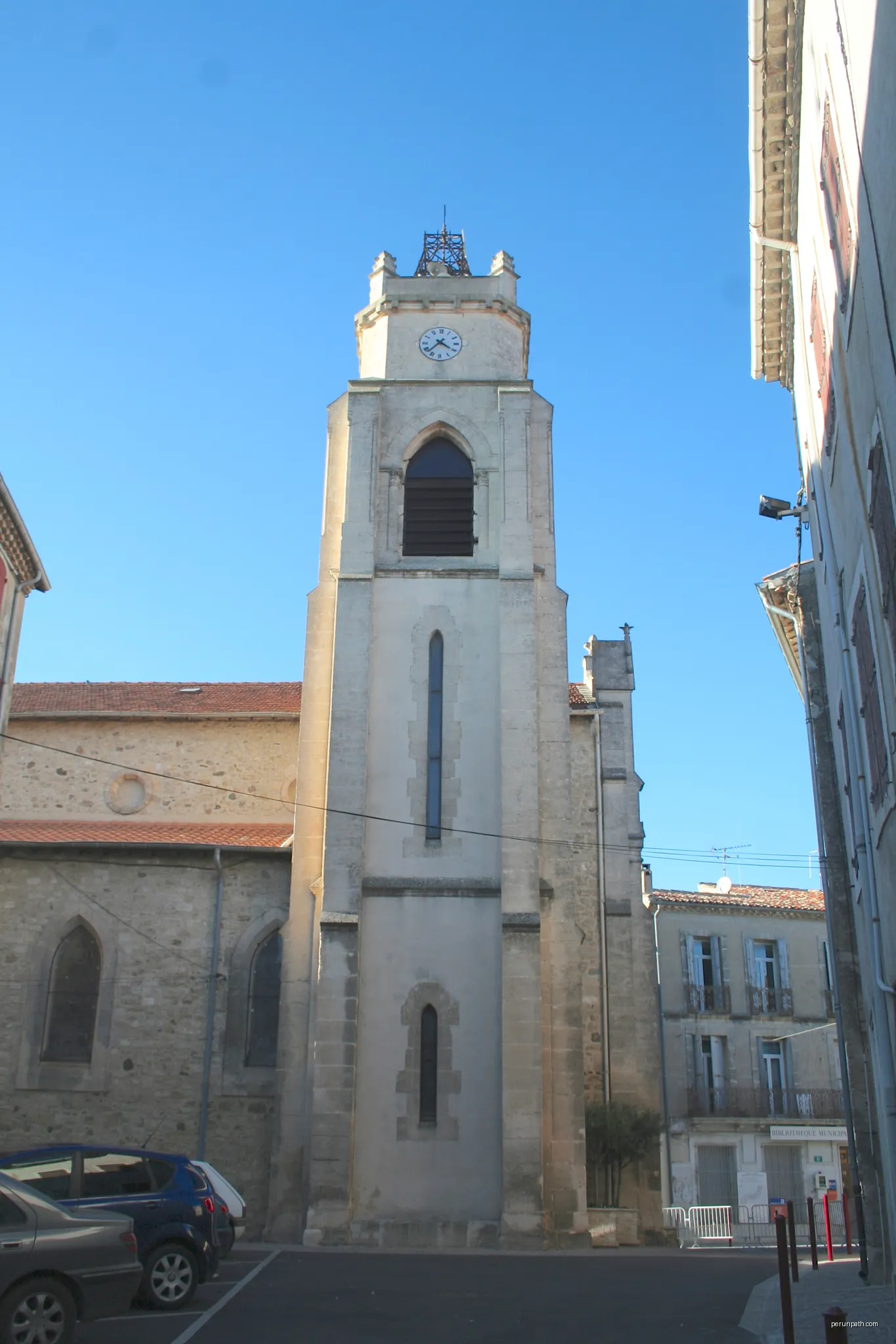 Autignac (Hérault) - clocher de l'église Saint-Martin. | Autor: Fagairolles 34 | Licencja: CC BY-SA 4.0 | Źródło: Wikimedia Commons