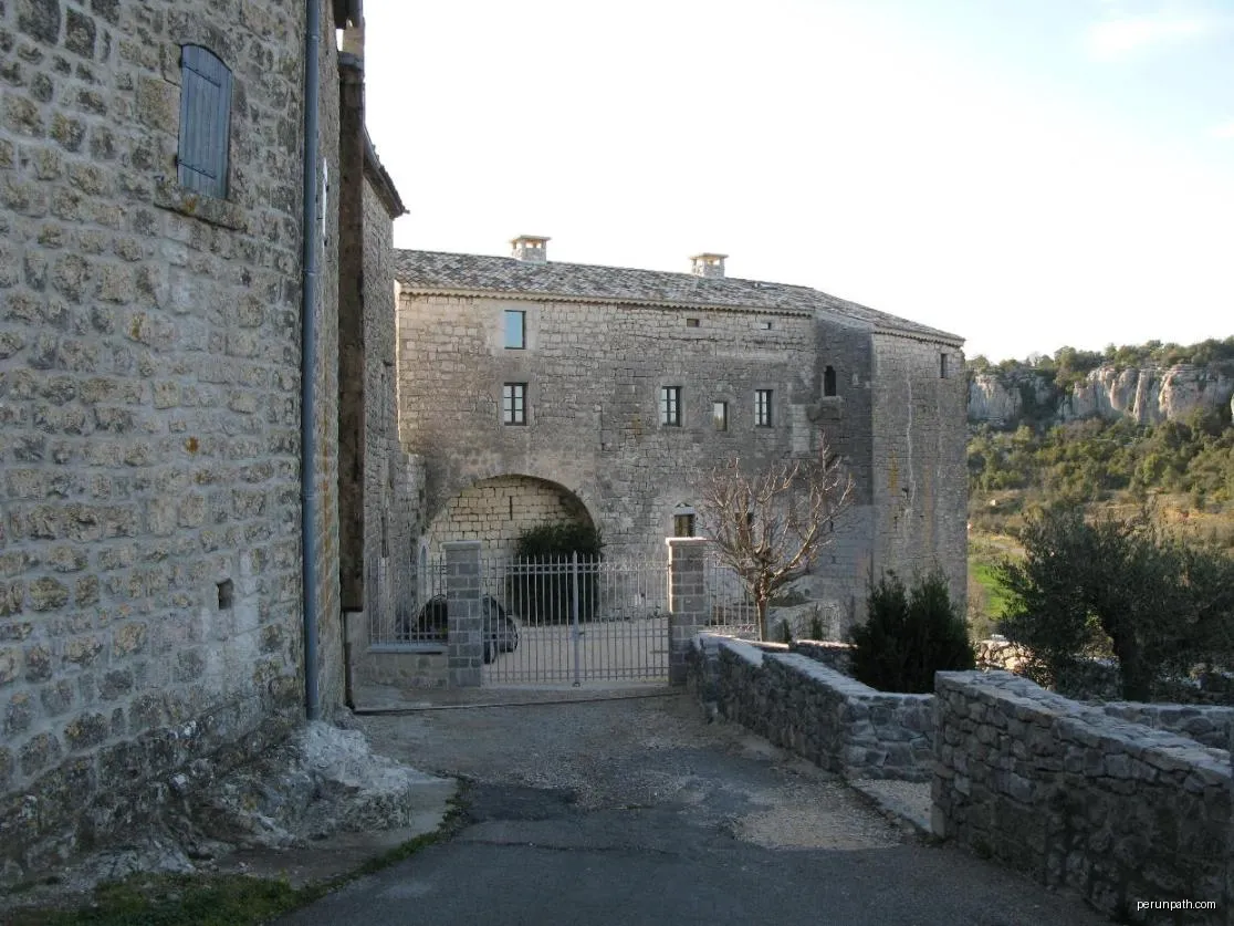 Église Romane - Portalas