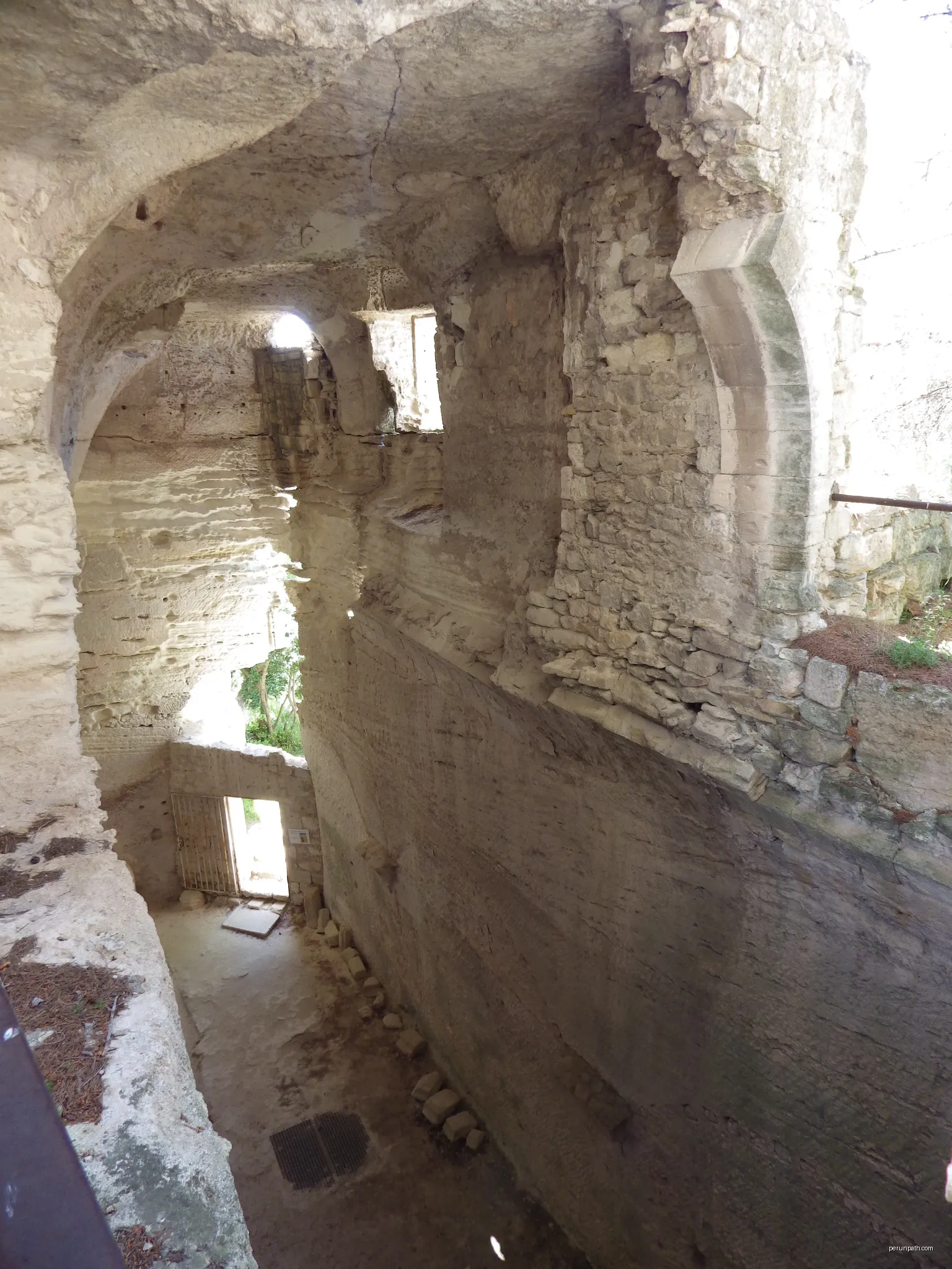 L’abbaye de Saint-Roman