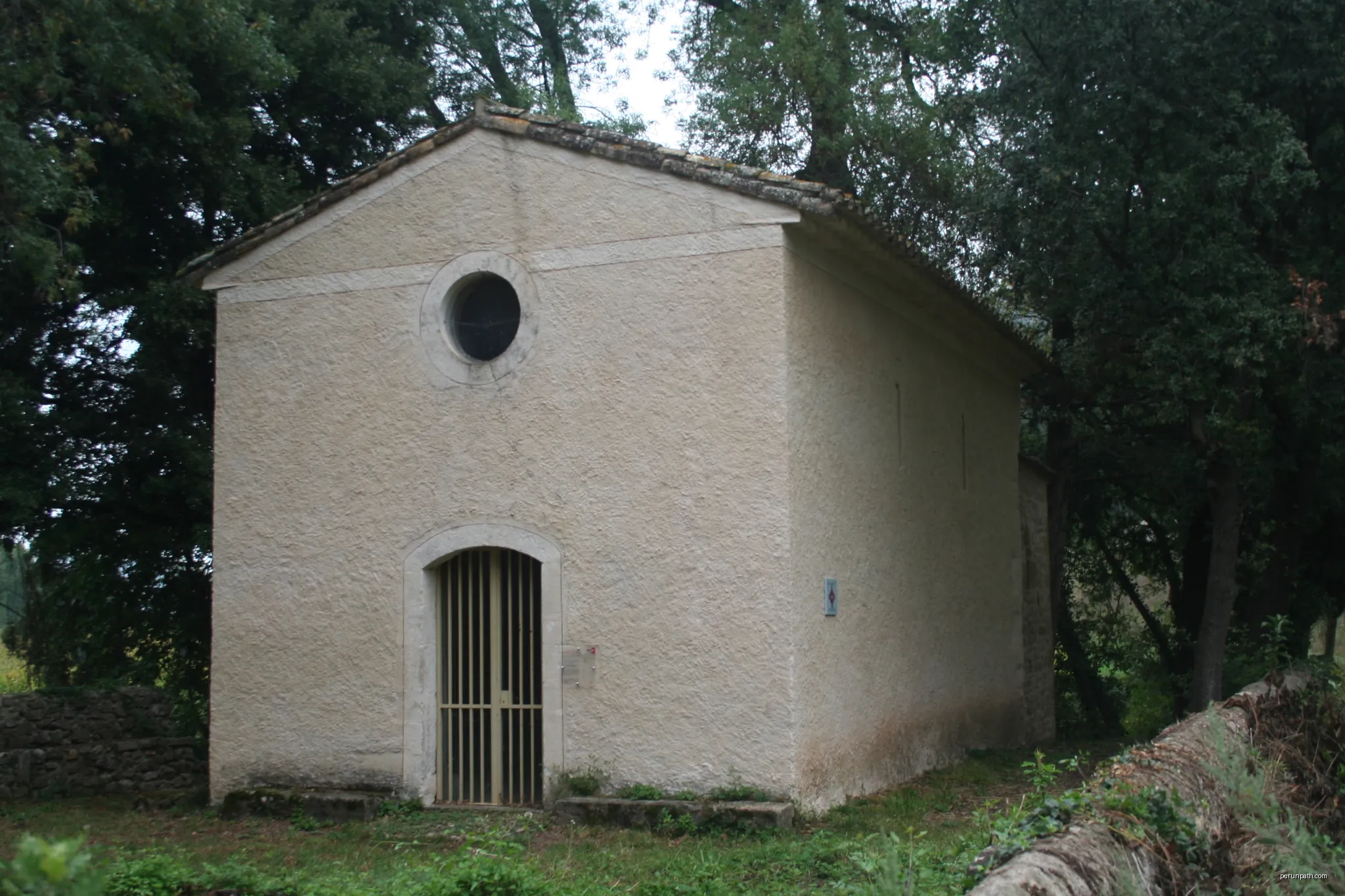 Bédarieux, Hérault - chapelle Saint-Raphaël | Autor: Fagairolles 34 | Licencja: CC BY-SA 4.0 | Źródło: Wikimedia Commons