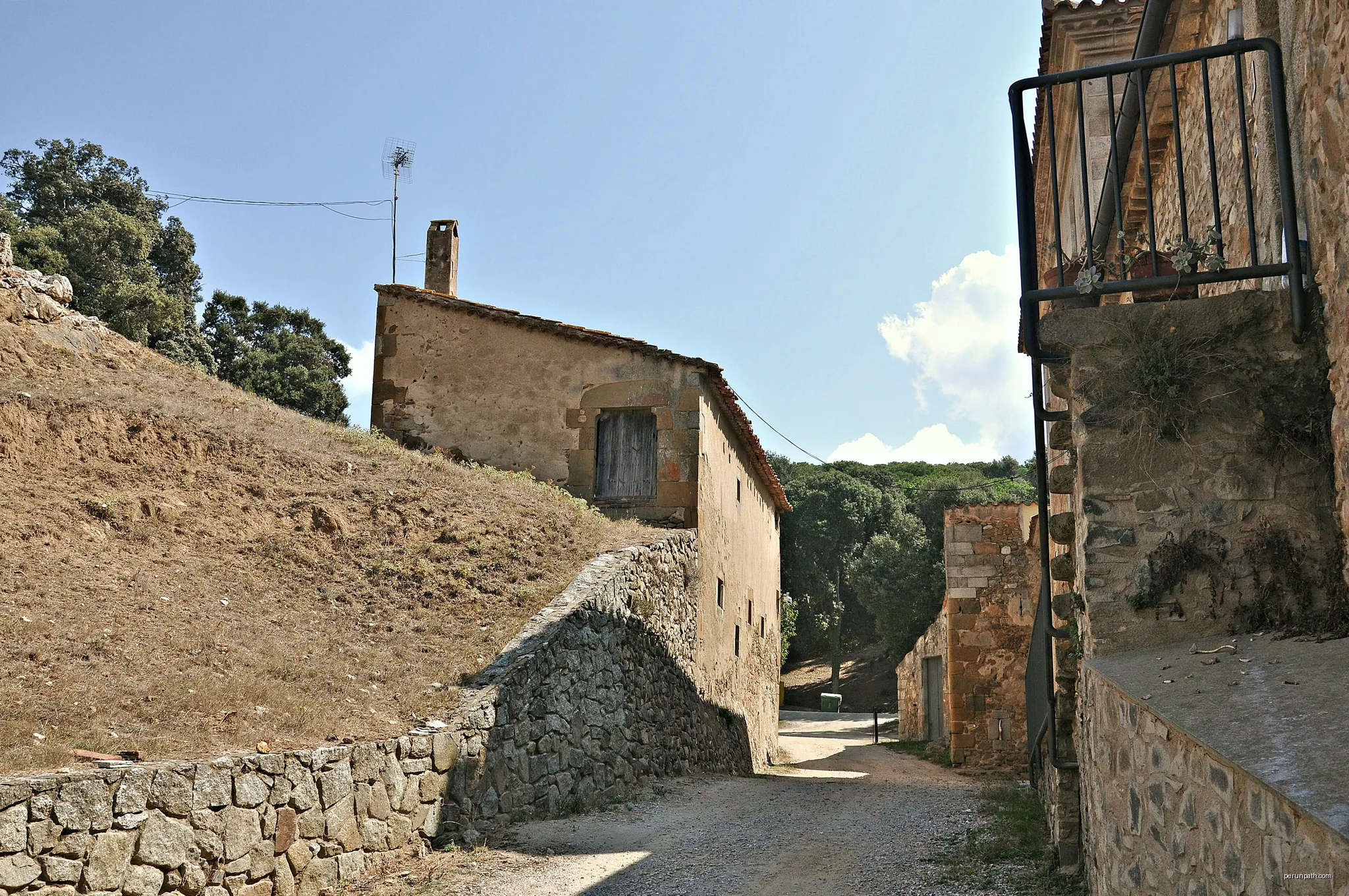 can bosc del far | Autor: Alberto-g-rovi | Licencja: CC BY-SA 3.0 | Źródło: Wikimedia Commons