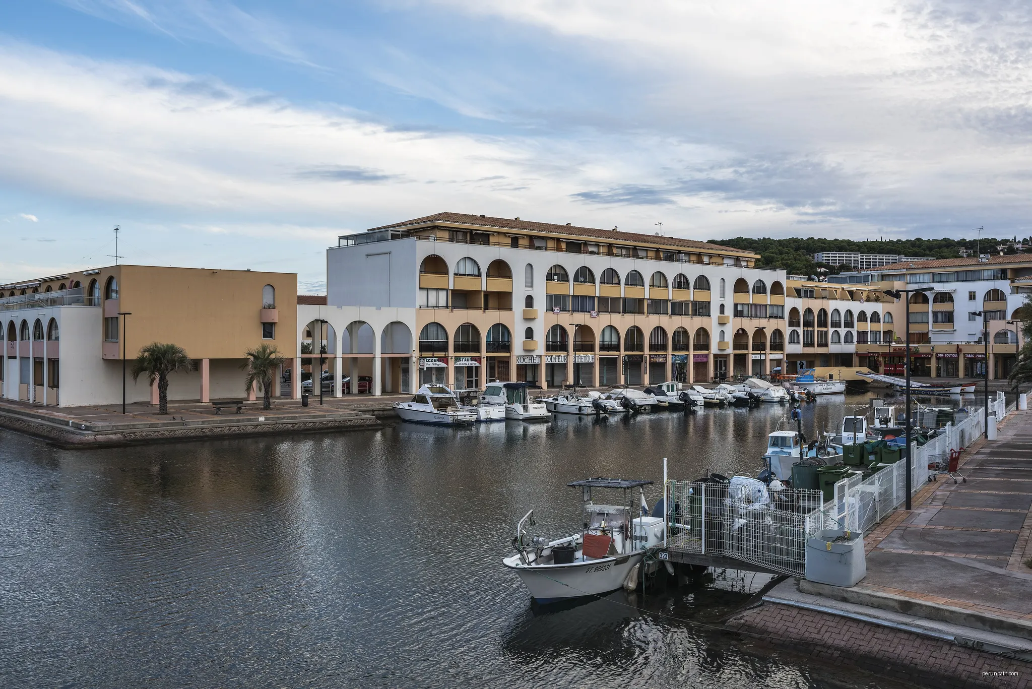 Canal des Quilles, Sète, Hérault, France | Autor: Christian Ferrer | Licencja: CC BY 4.0 | Źródło: Wikimedia Commons