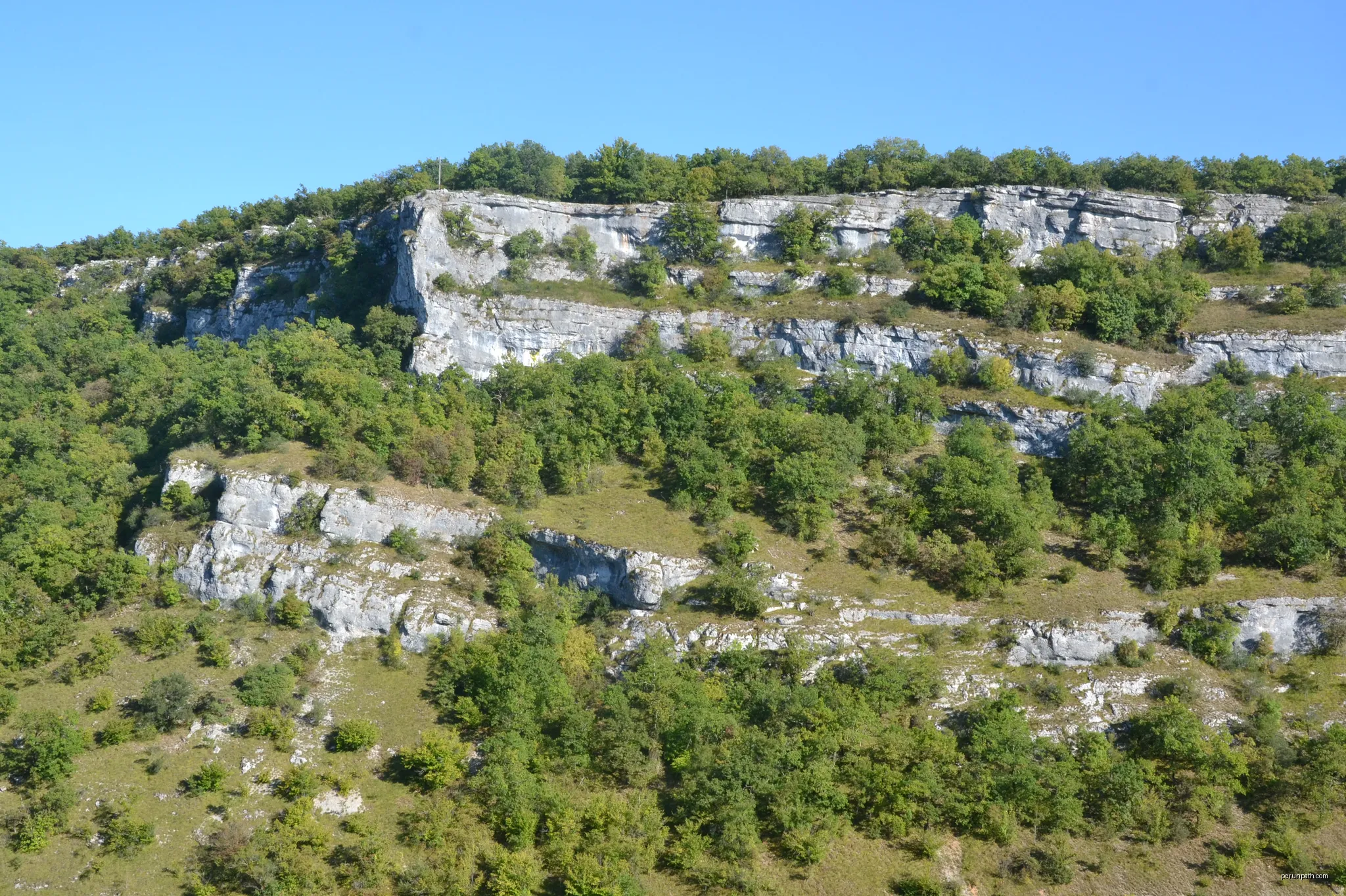 Le Village - Les Traverses