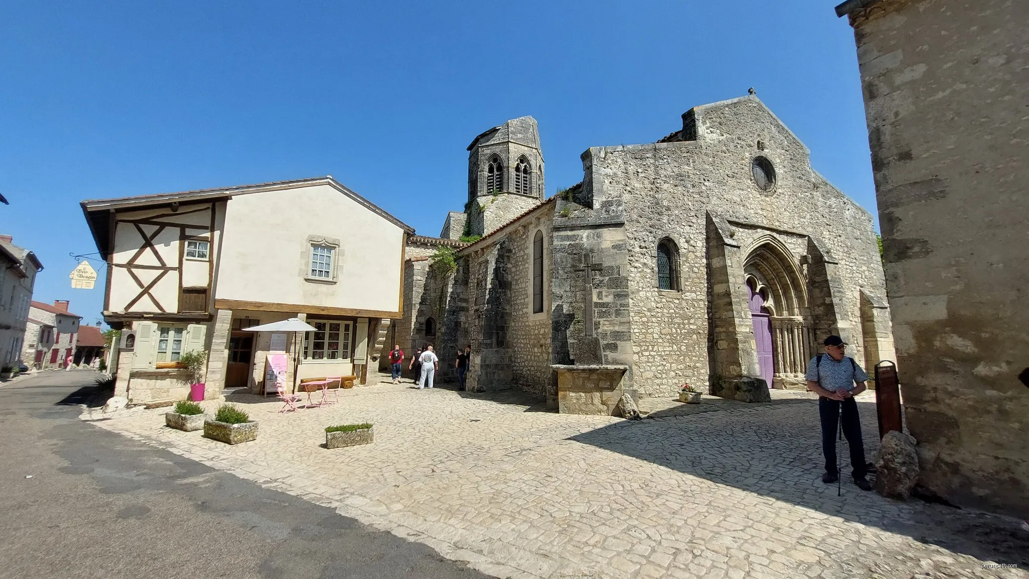 Chemin de Szombathely, Vichy - Charroux