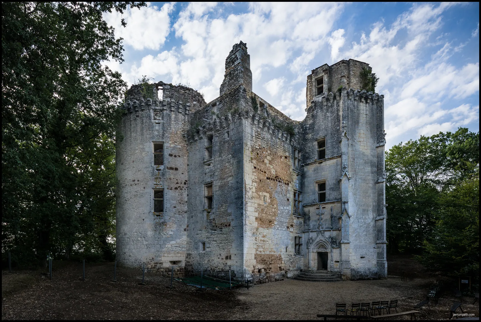 Le Château - L'Herm