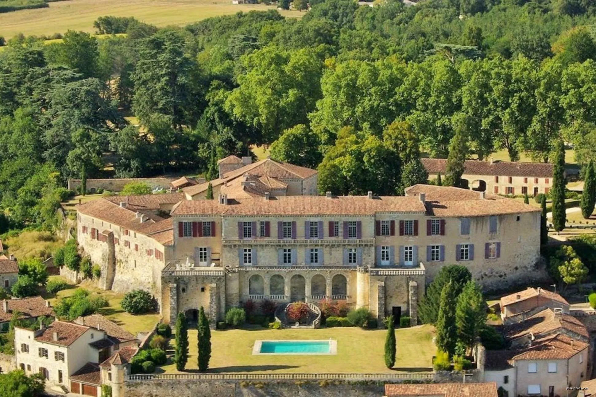 Poudenas, une ambiance de Toscane 10.8 km