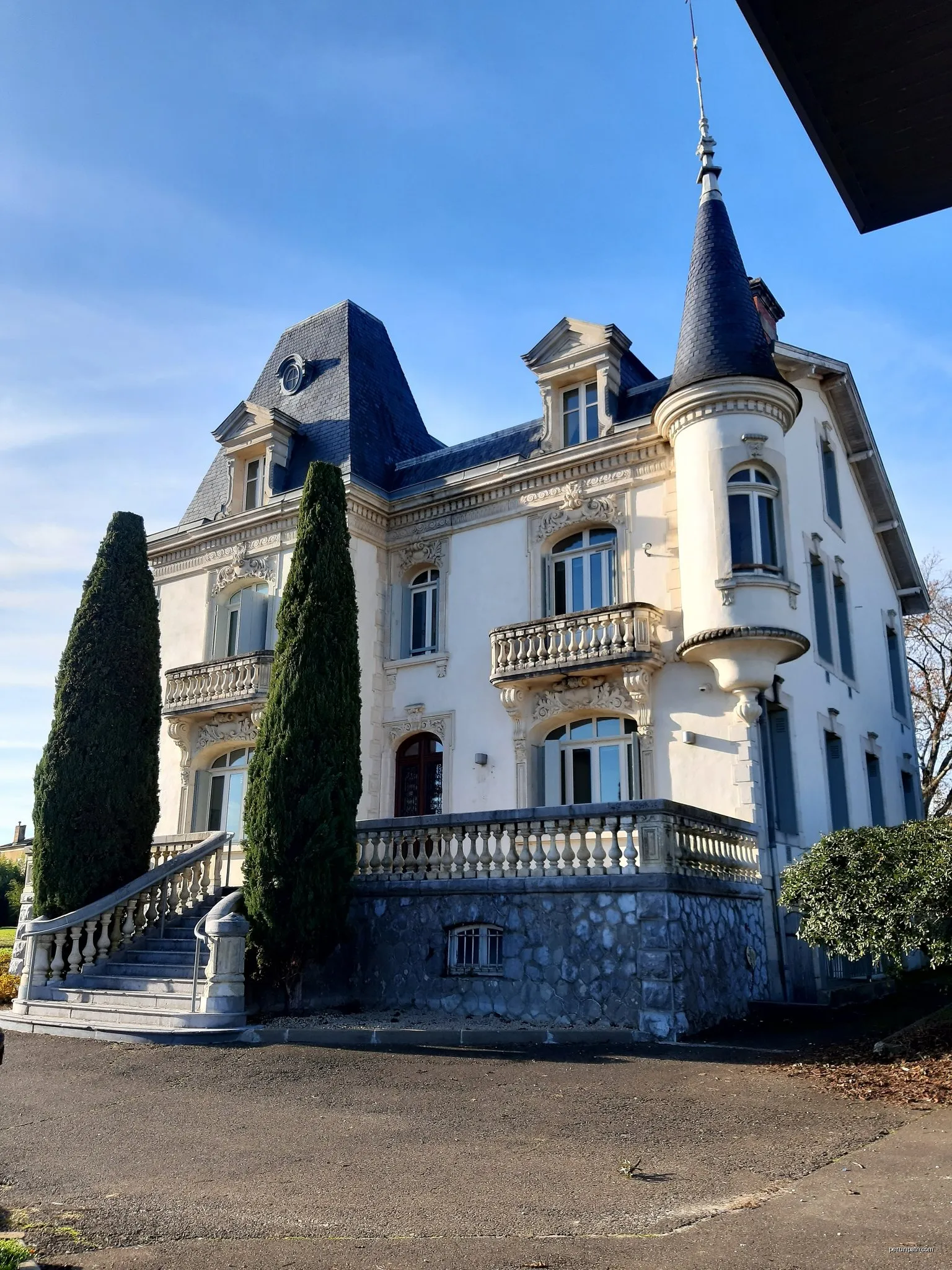 Circuit de la forêt, la chapelle de Suzan, les sources guérisseuses et le chemin de halage de la Midouze