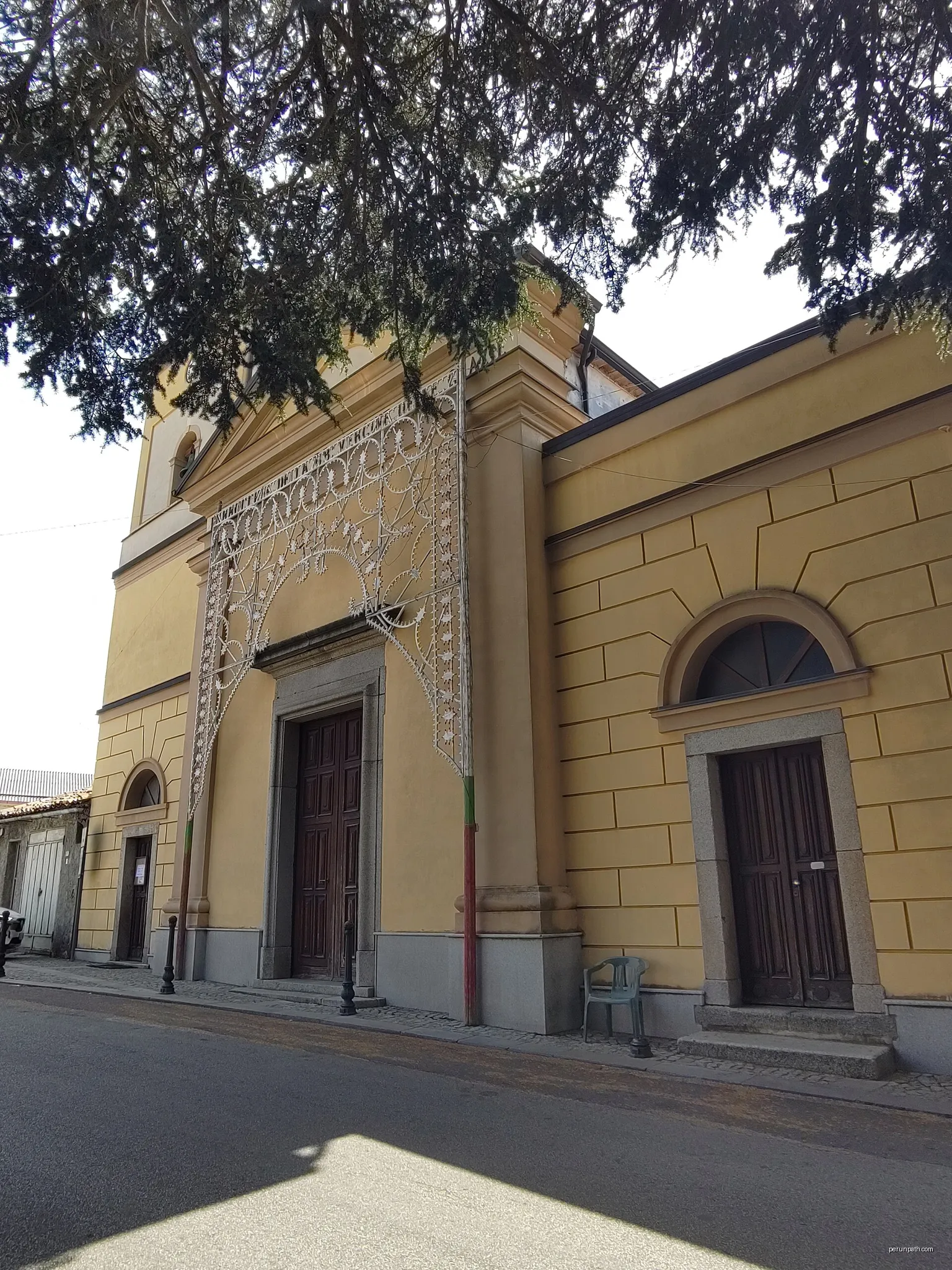chiesa di Santa Maria delle Grazie (chiesa a Mongiana) agosto 2025 | Autor: Marcuscalabresus | Licencja: CC BY-SA 4.0 | Źródło: Wikimedia Commons