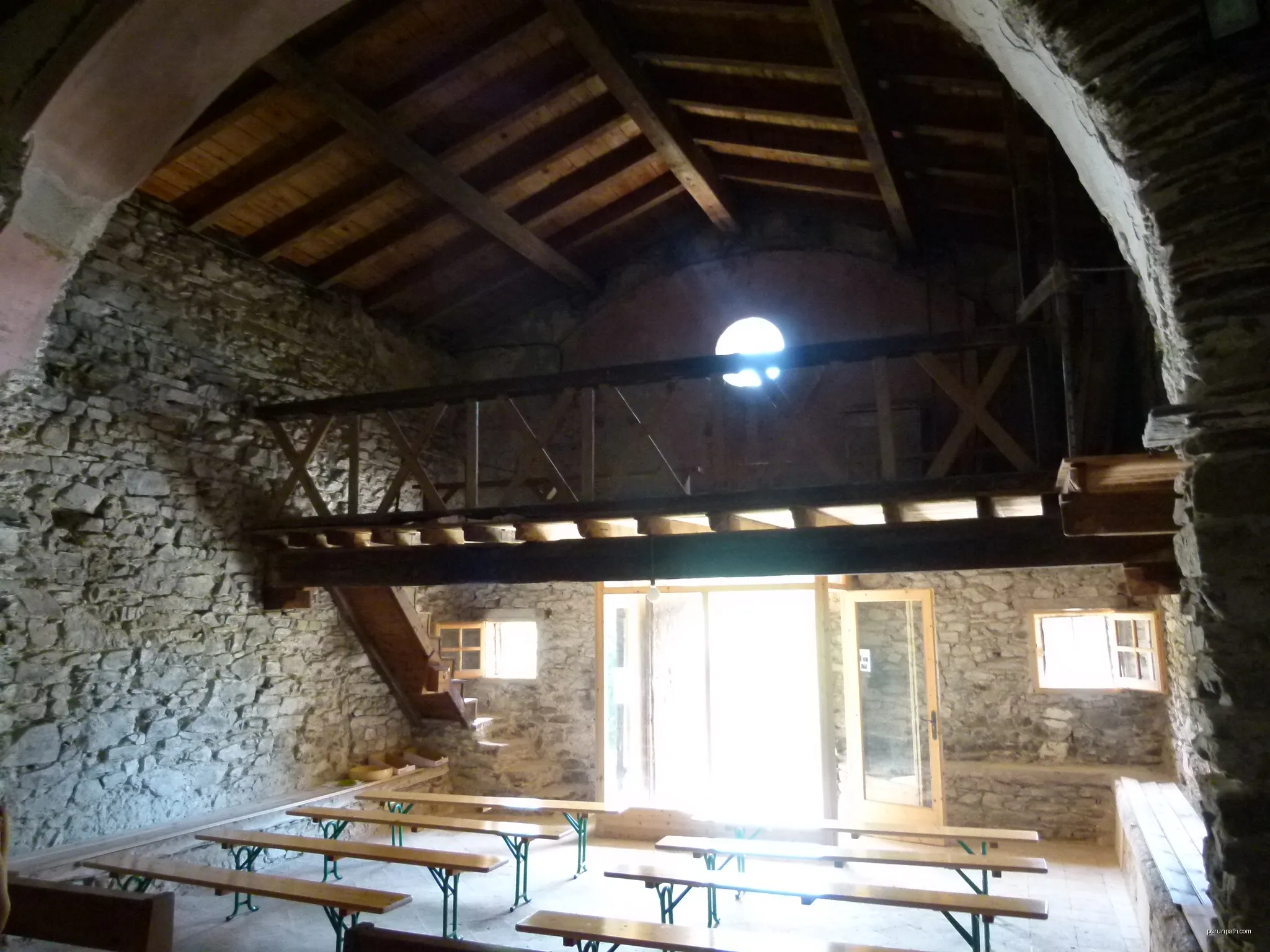 Església de la Mare de Déu de les Neus (Molló) | Autor: Jordiipa | Licencja: CC BY-SA 4.0 | Źródło: Wikimedia Commons