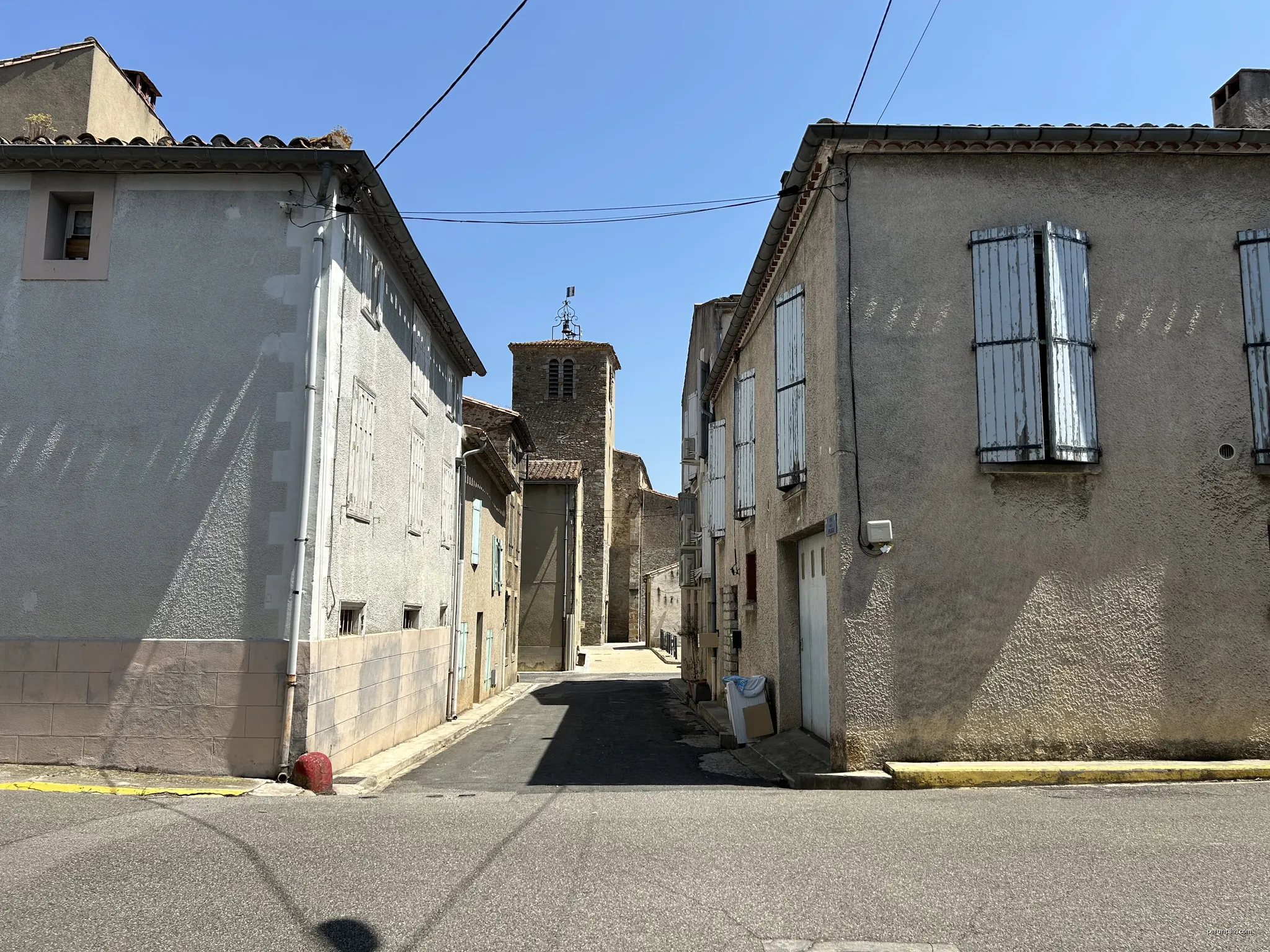 Couiza - rue de la Force | Autor: Yzergues | Licencja: CC BY-SA 4.0 | Źródło: Wikimedia Commons