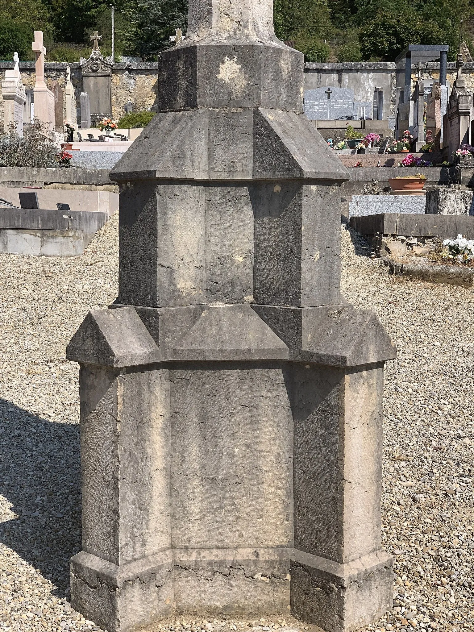 Montagne Saint Benoit