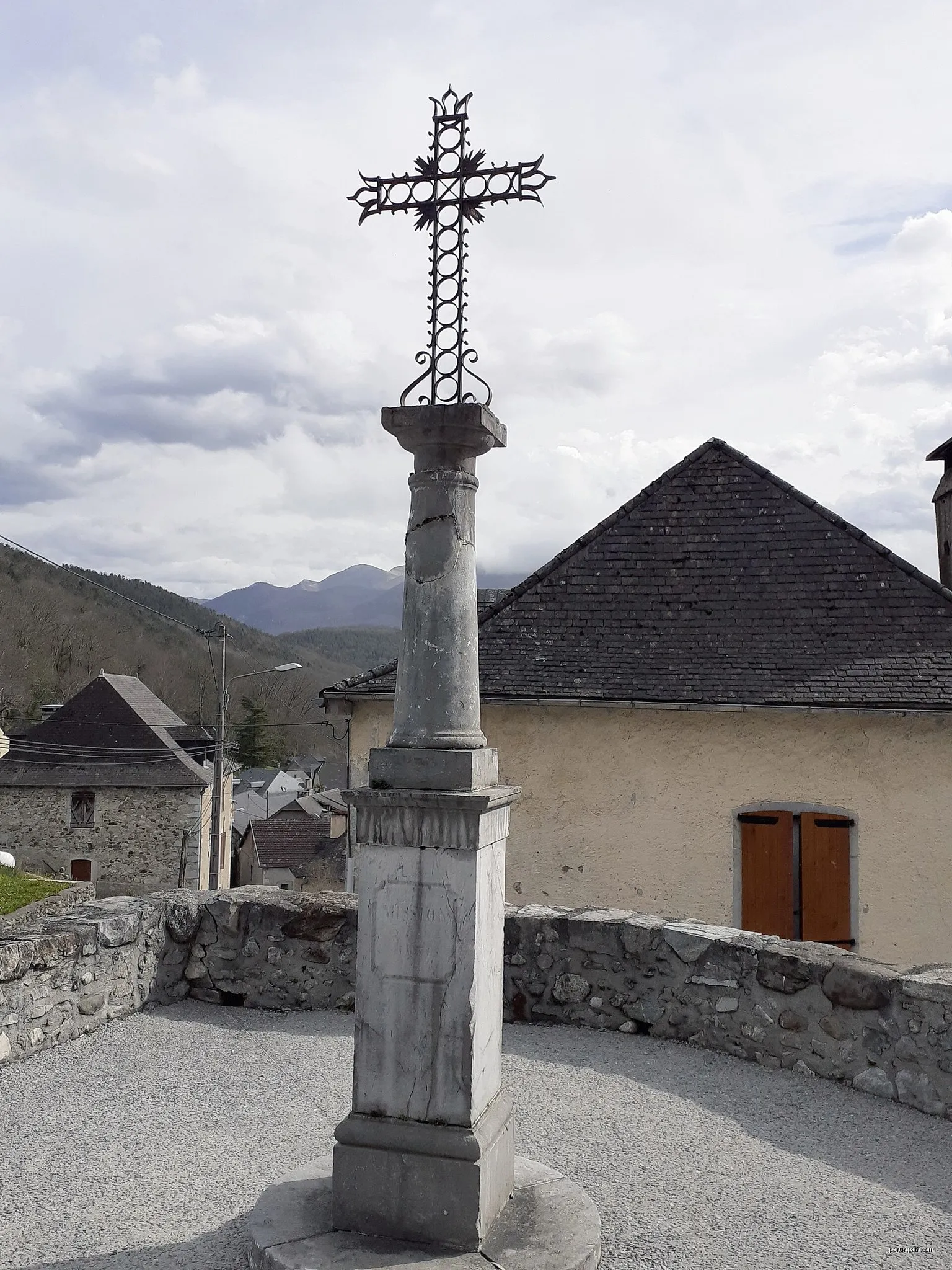 Les trois villages