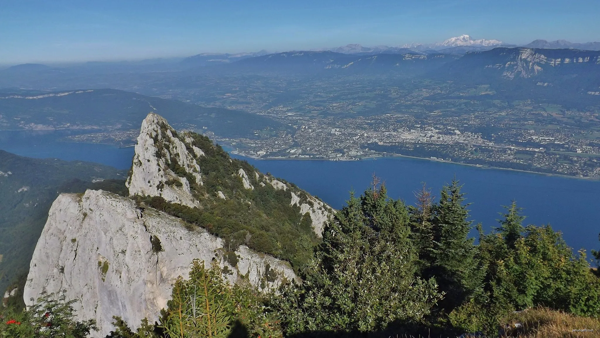 La Dent du Chat depuis le Col du Chat
