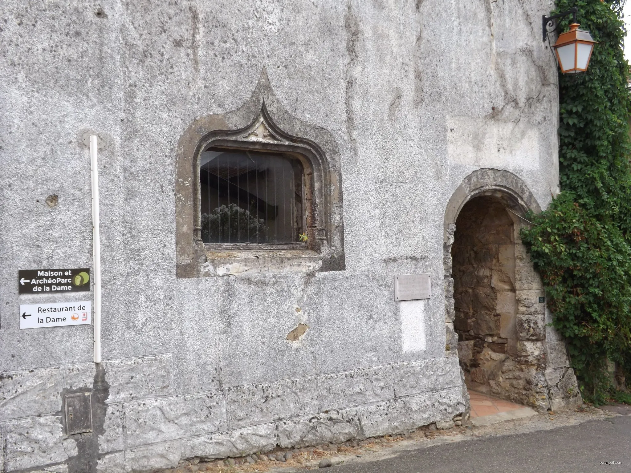 Sentier des grottes