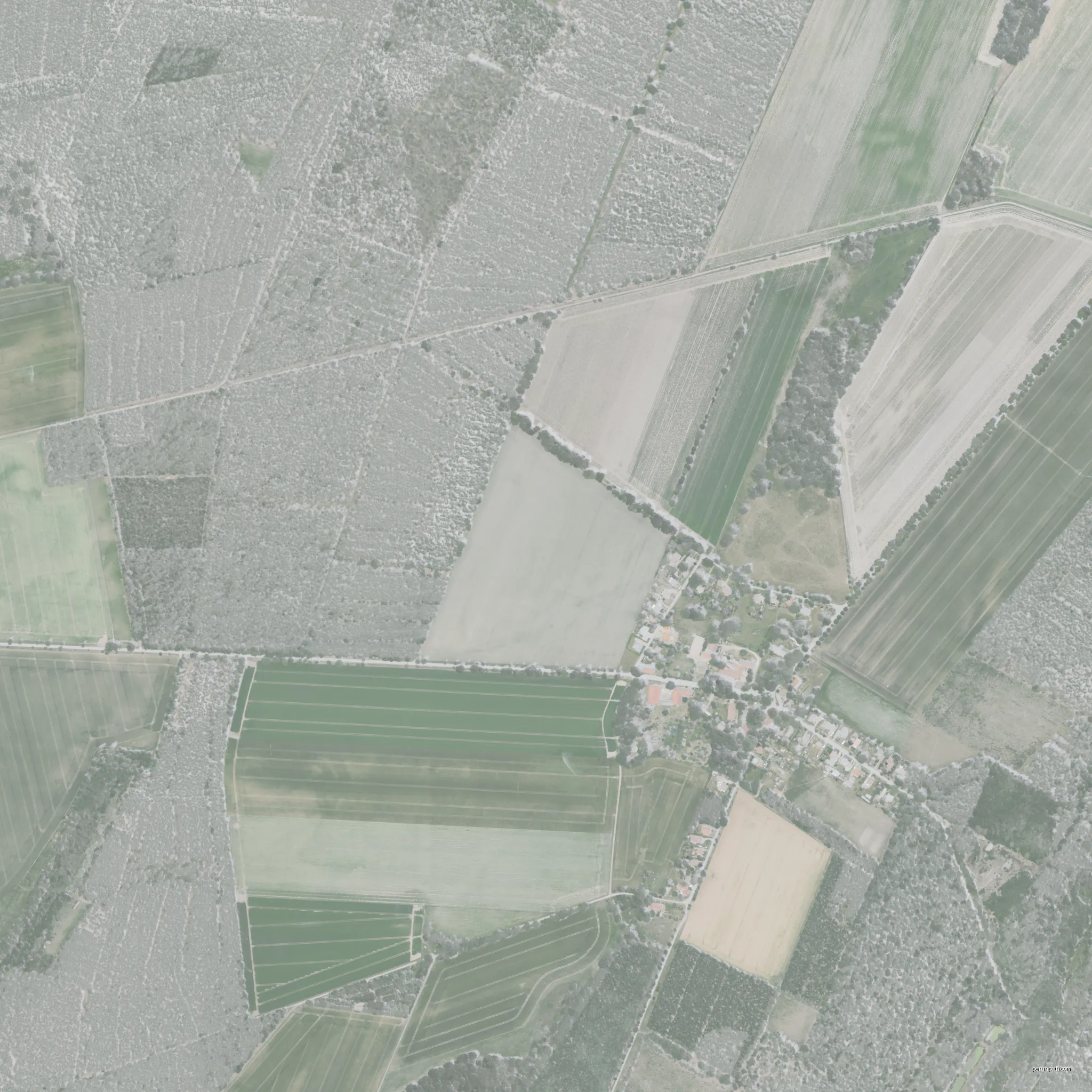 RGBI orthophoto with approx. 500 MiB in a standard resolution of 20 cm per pixel and 2 km × 2 km per tile. | Autor: Landesamt für Geoinformation und Landesvermessung Niedersachsen (LGLN)/© GeoBasis-DE/LGLN | Licencja: CC BY 4.0 | Źródło: Wikimedia Commons