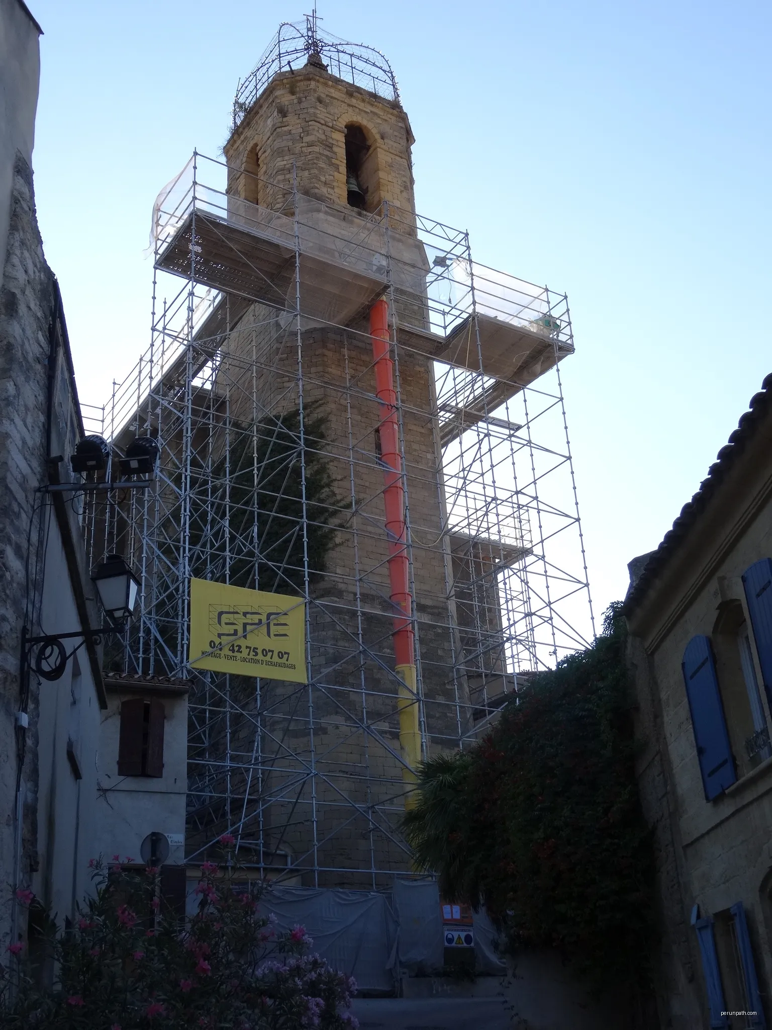 Église Notre-Dame-de-Beauvoir (Inscrit) Le clocher | Autor: Guiguilacagouille | Licencja: CC BY-SA 3.0 | Źródło: Wikimedia Commons
